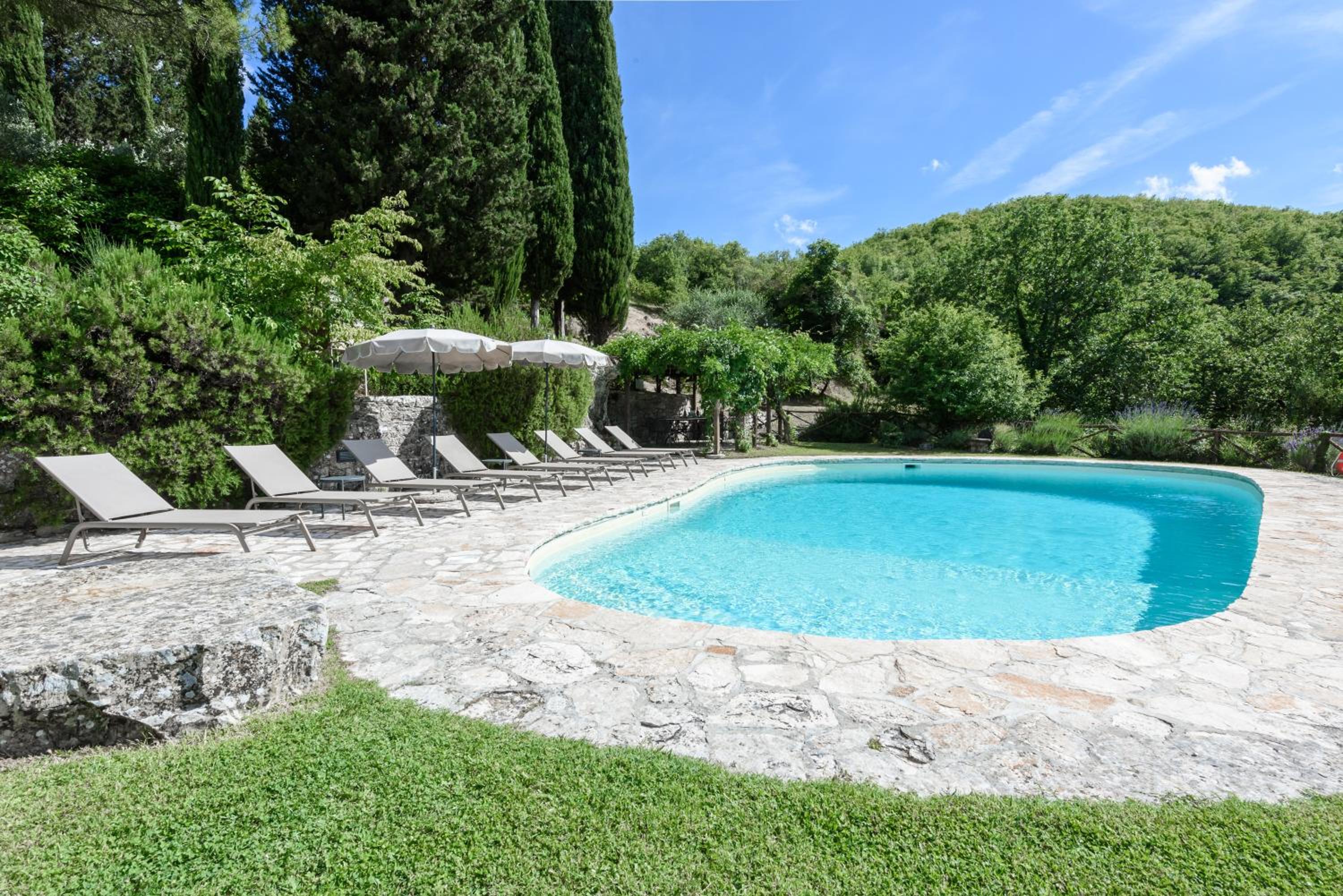Villa Poggio la Croce by Mmega view 5