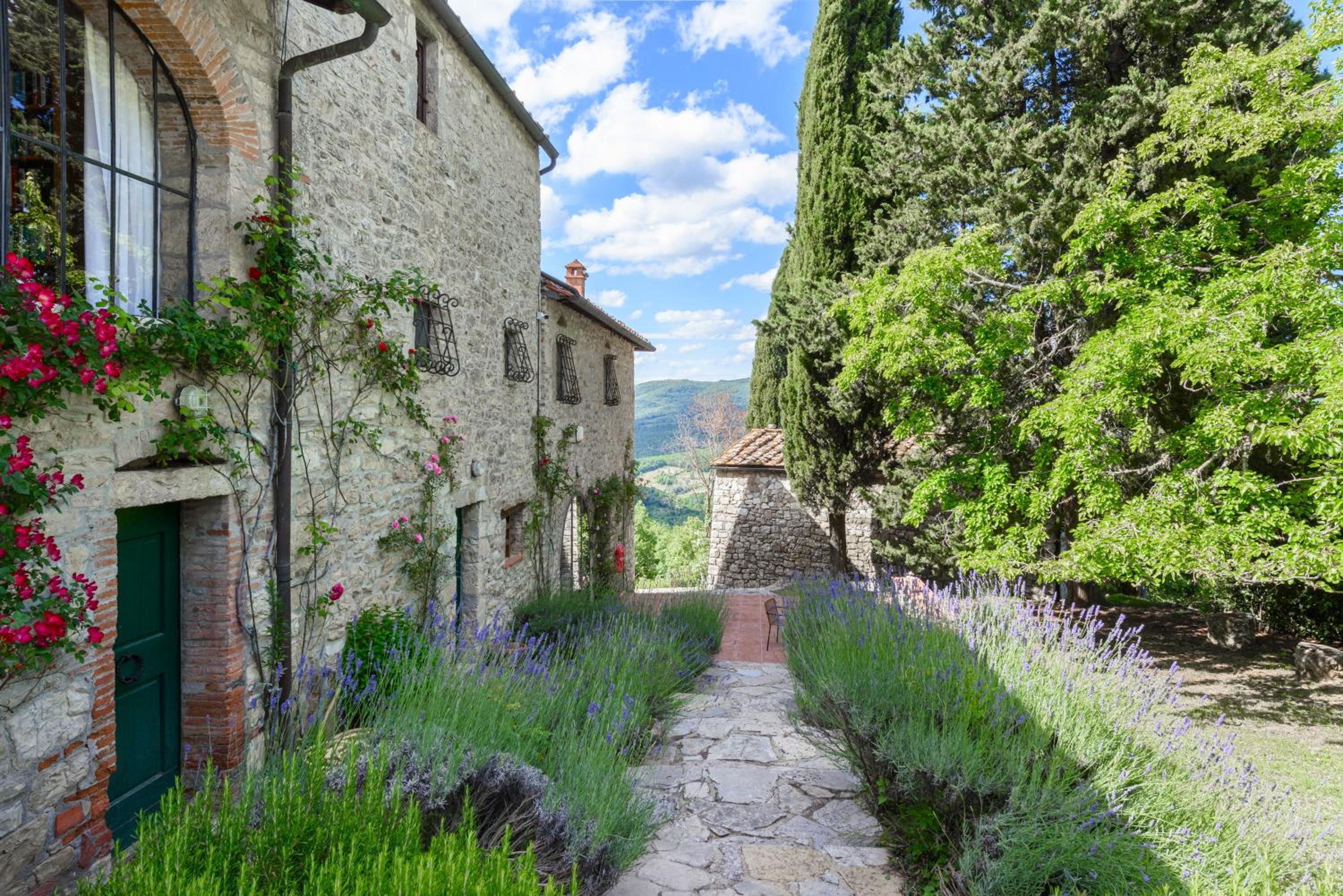 Villa Poggio la Croce by Mmega view 2