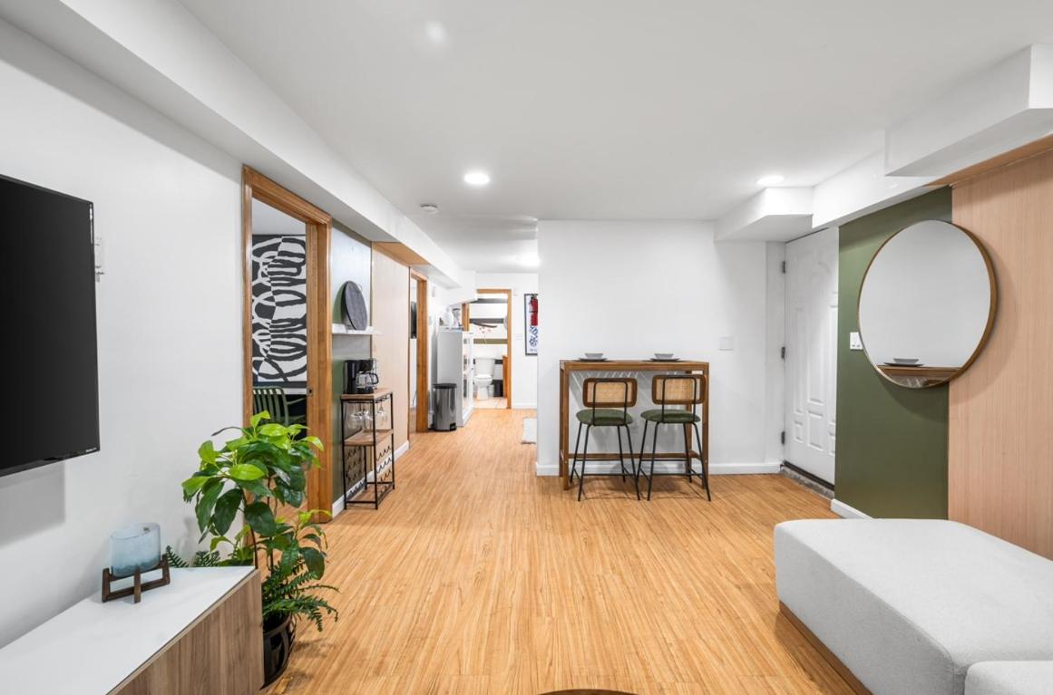 modern 2 bed apt mins to Fenway 5 min to train view 4