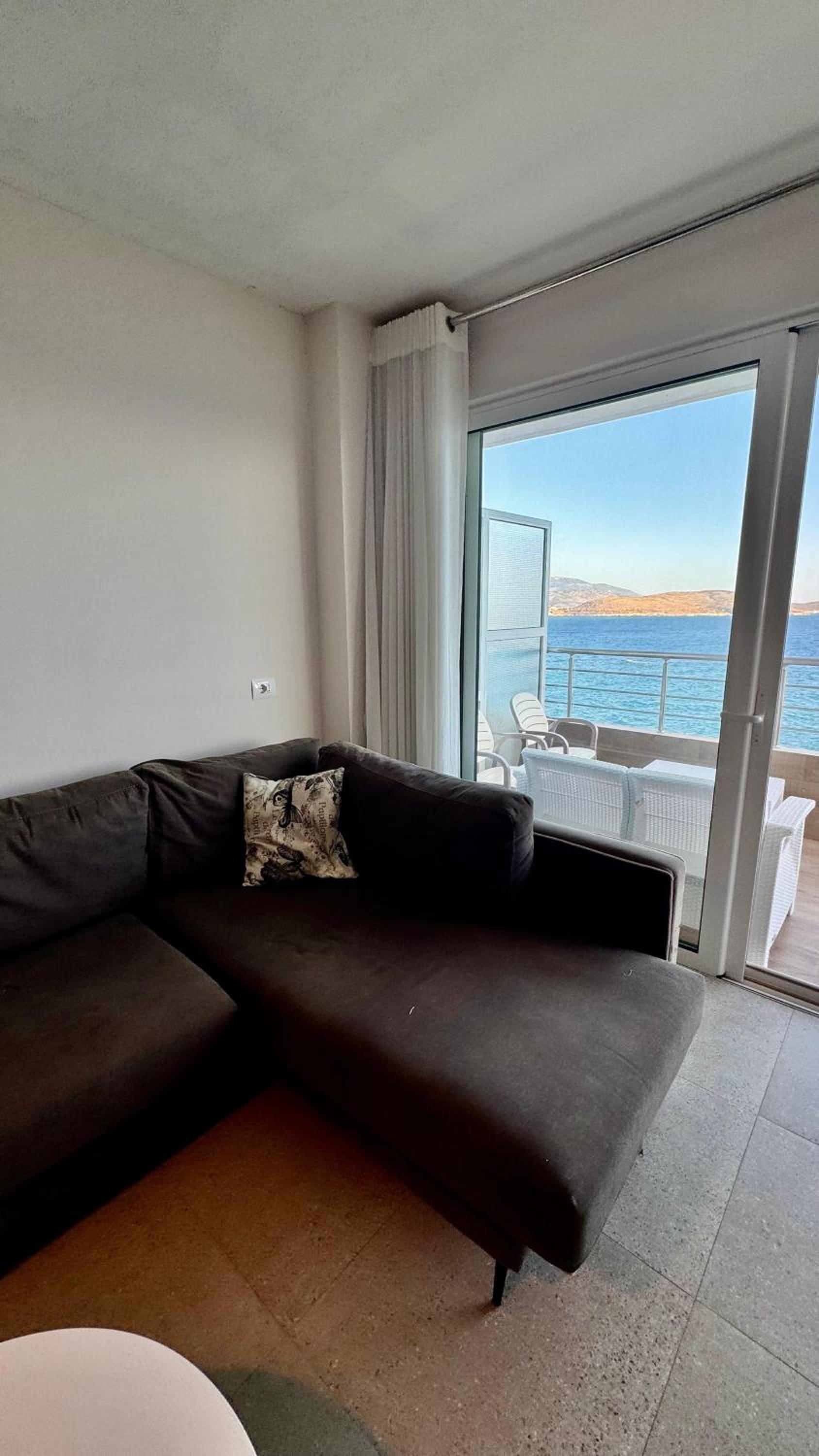 Sunset Breath Taking view Apartment