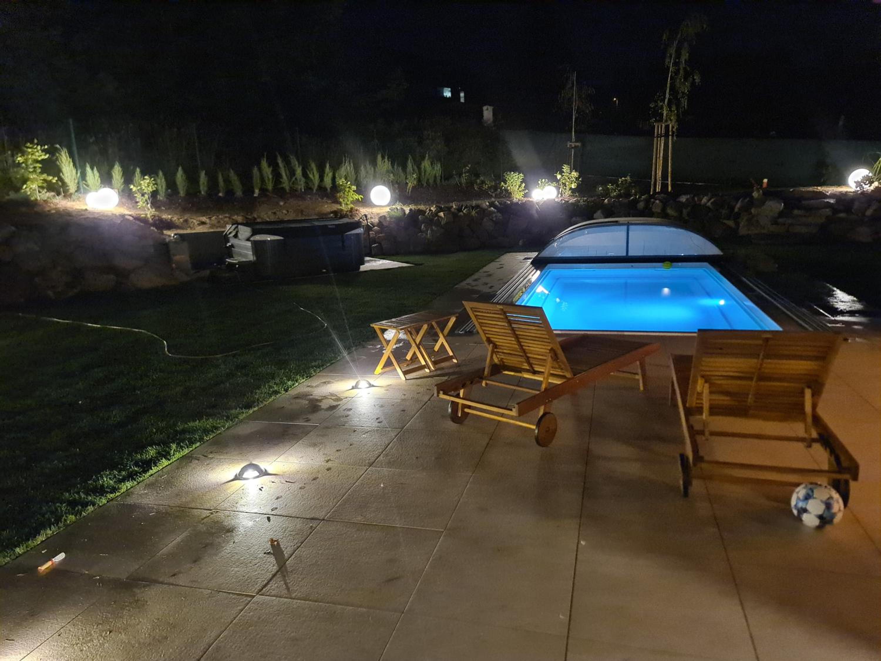 Residence Smržovka - Luxury House with Swimming Pool, Jacuzzi, Garden and BBQ