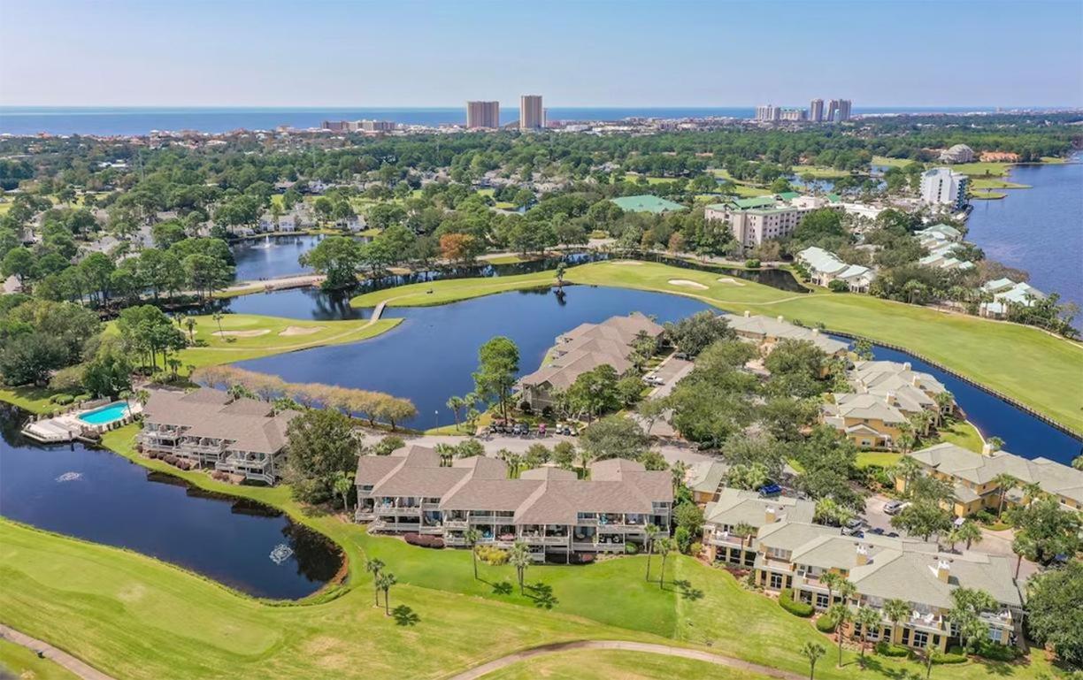 Harbour Point 815 view 3