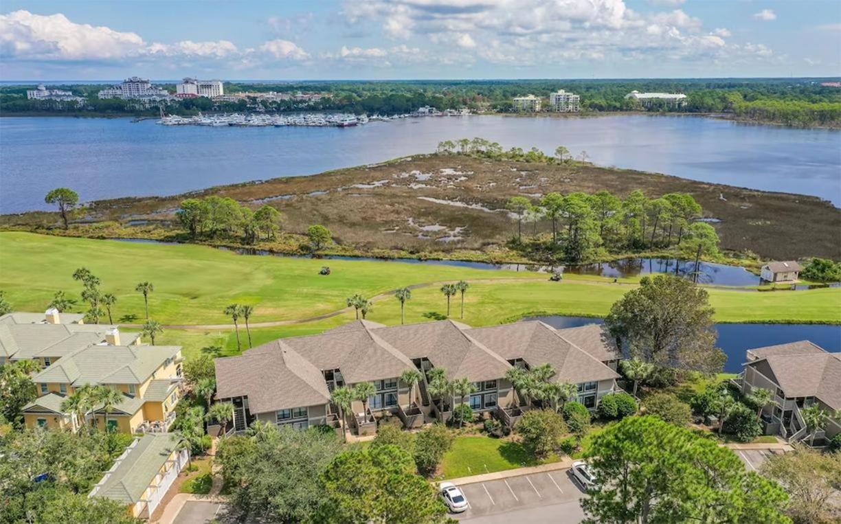 Harbour Point 815 view 4