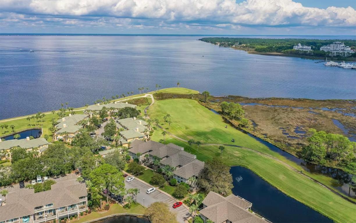 Harbour Point 815 view 5