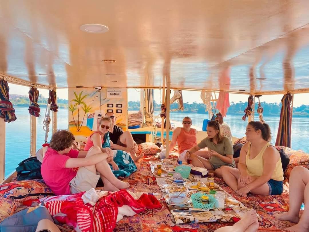 Felucca sailing boat from Aswan to komombo with private bathroom