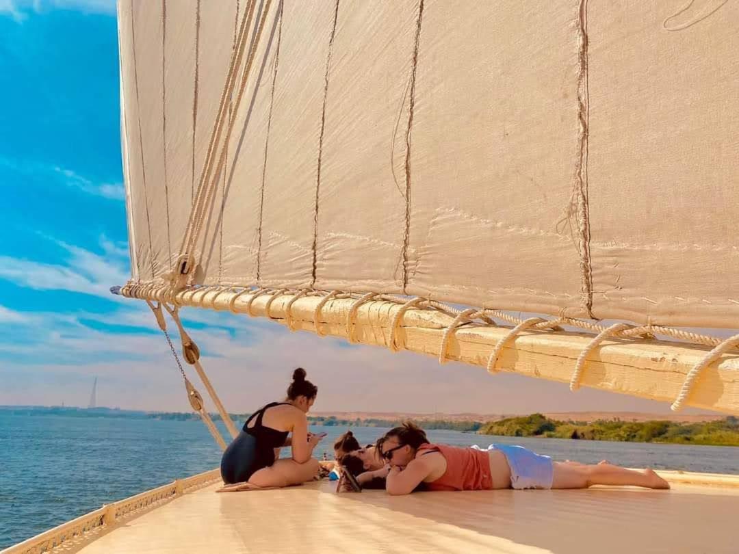 Felucca sailing boat from Aswan to komombo with private bathroom