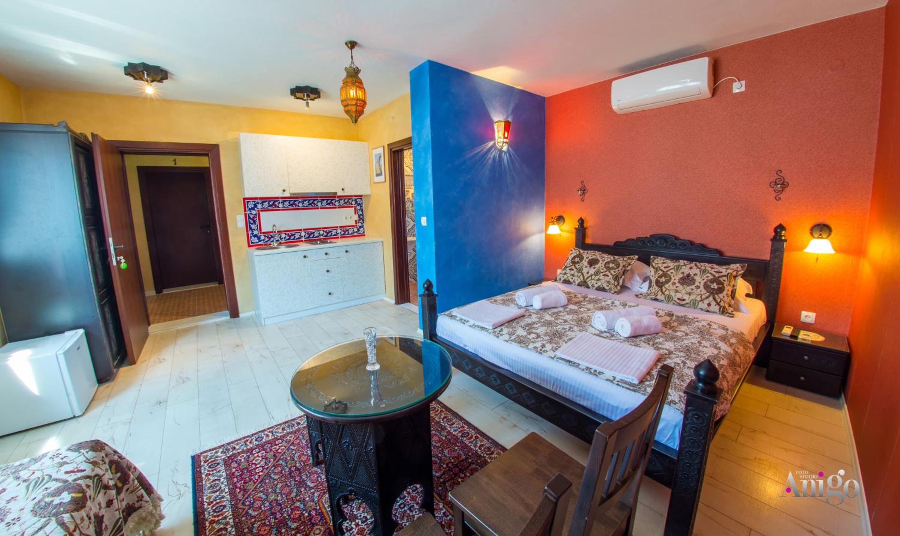 hotel room