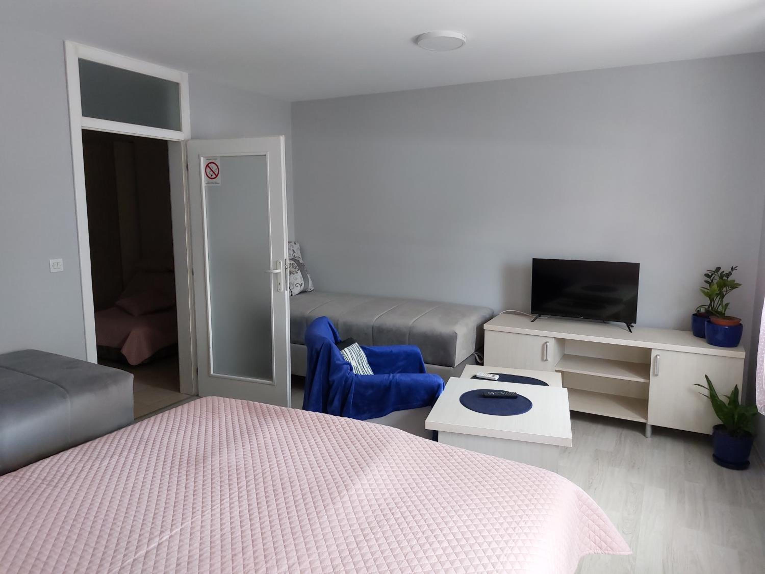 Apartments MIMOZA