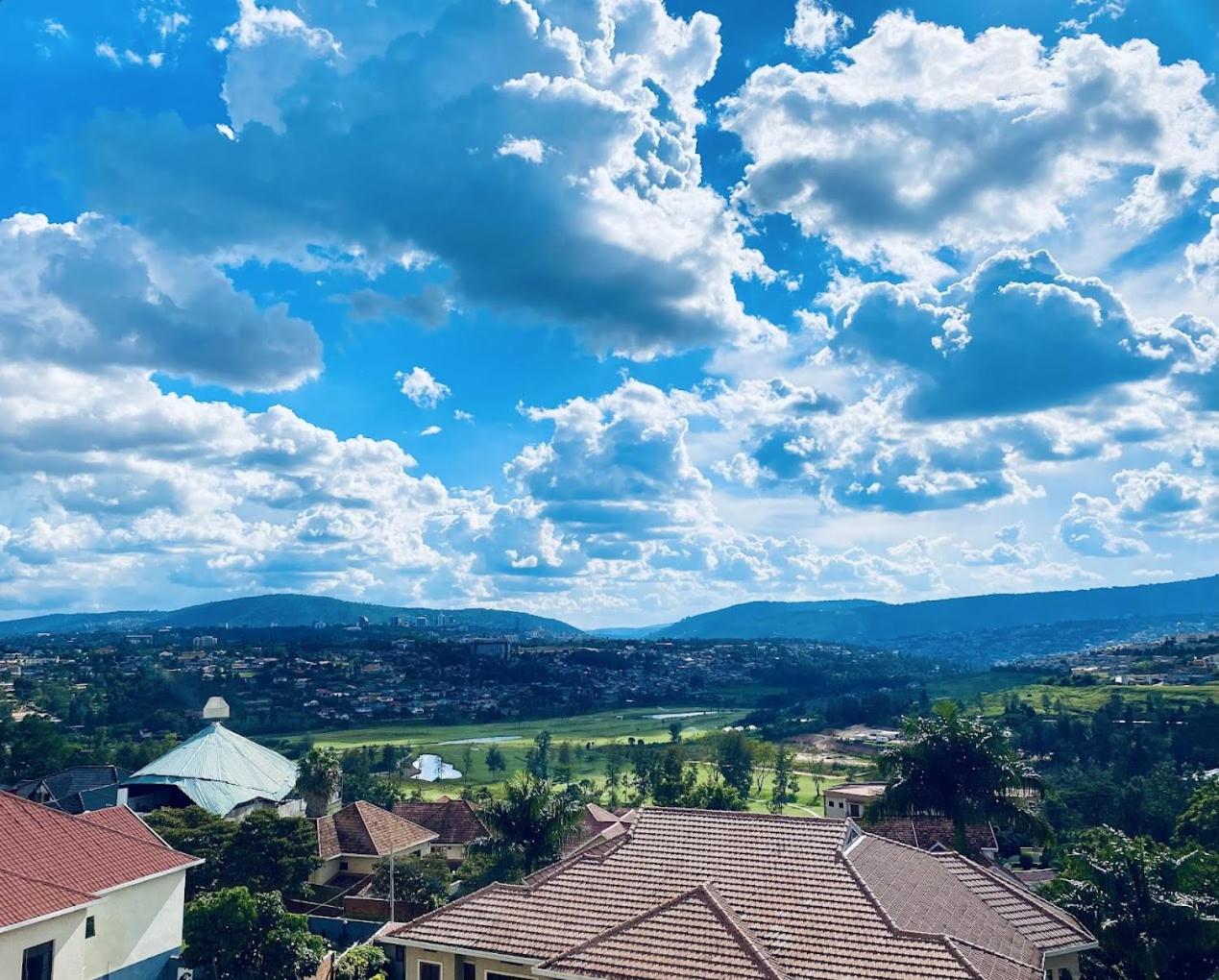 Luxurious apartment near convention center with golf view in Kigali view 3