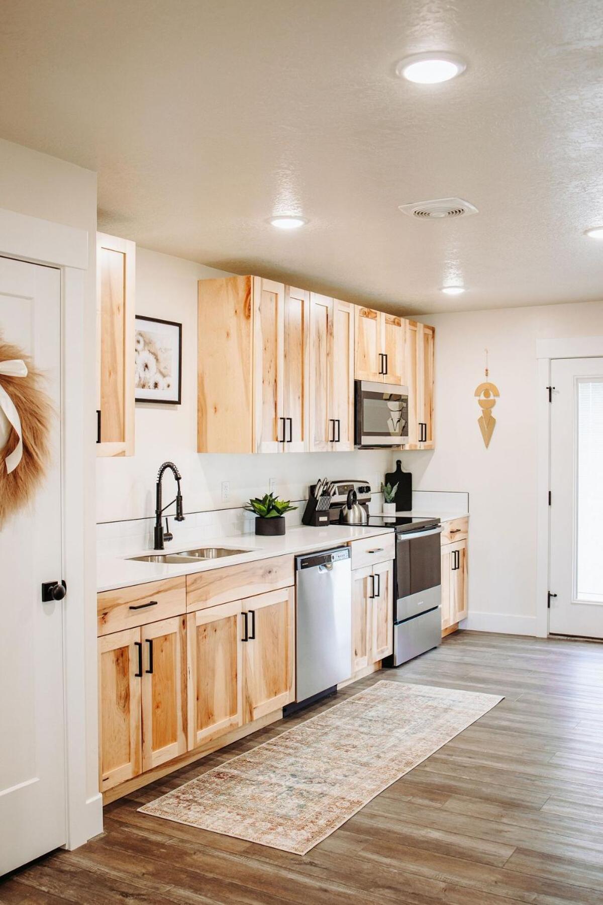 Creekside Rentals Aspen- views hot springs and space