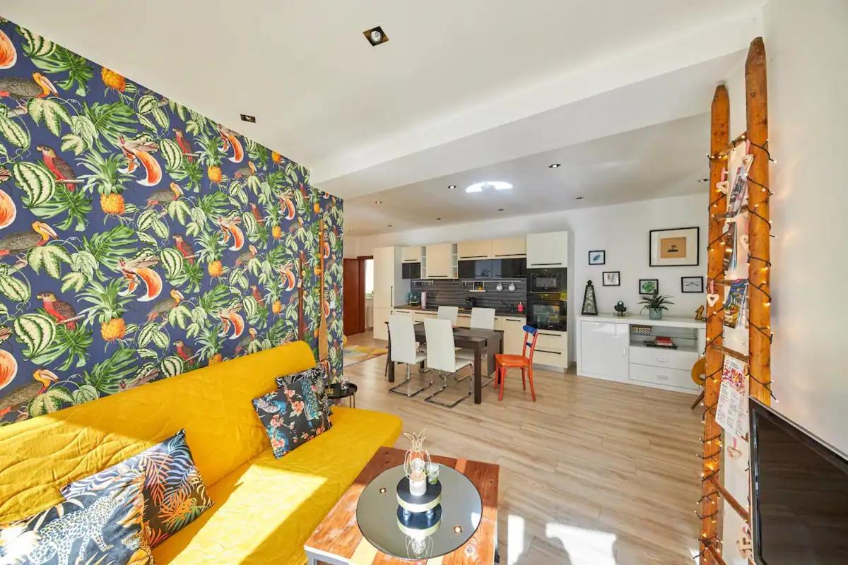 Stylish Apartment Next to Bratislava Castle, top location view 2