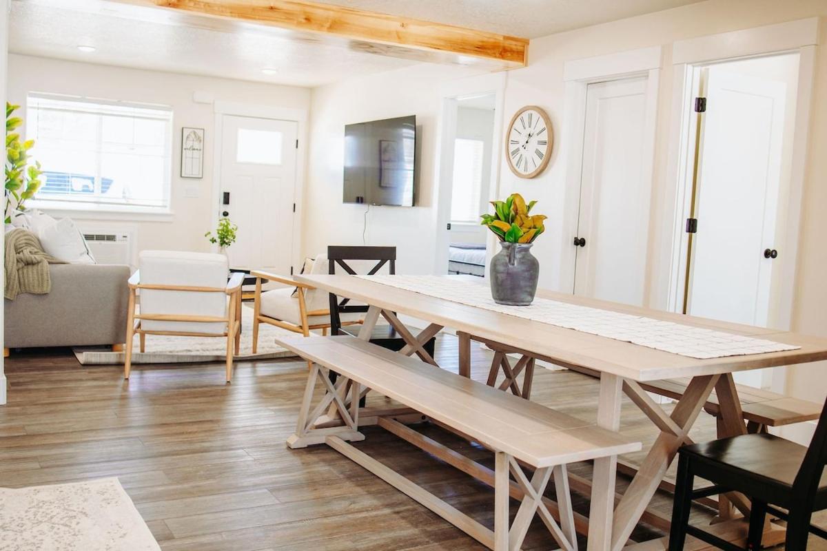 Creekside Cabin Magnolia-stay w views near Lava view 4