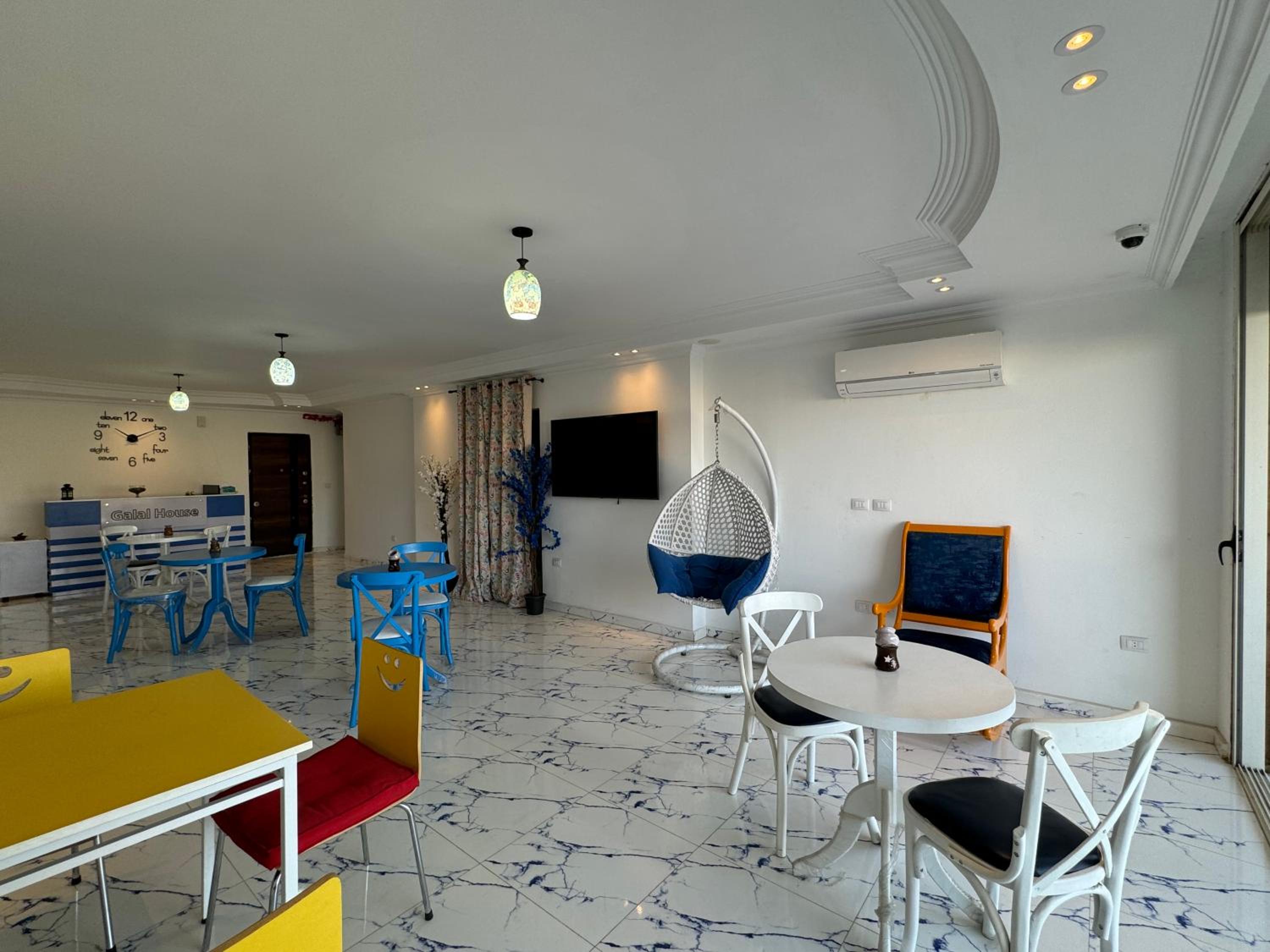 Grand Pyramids Hostel
