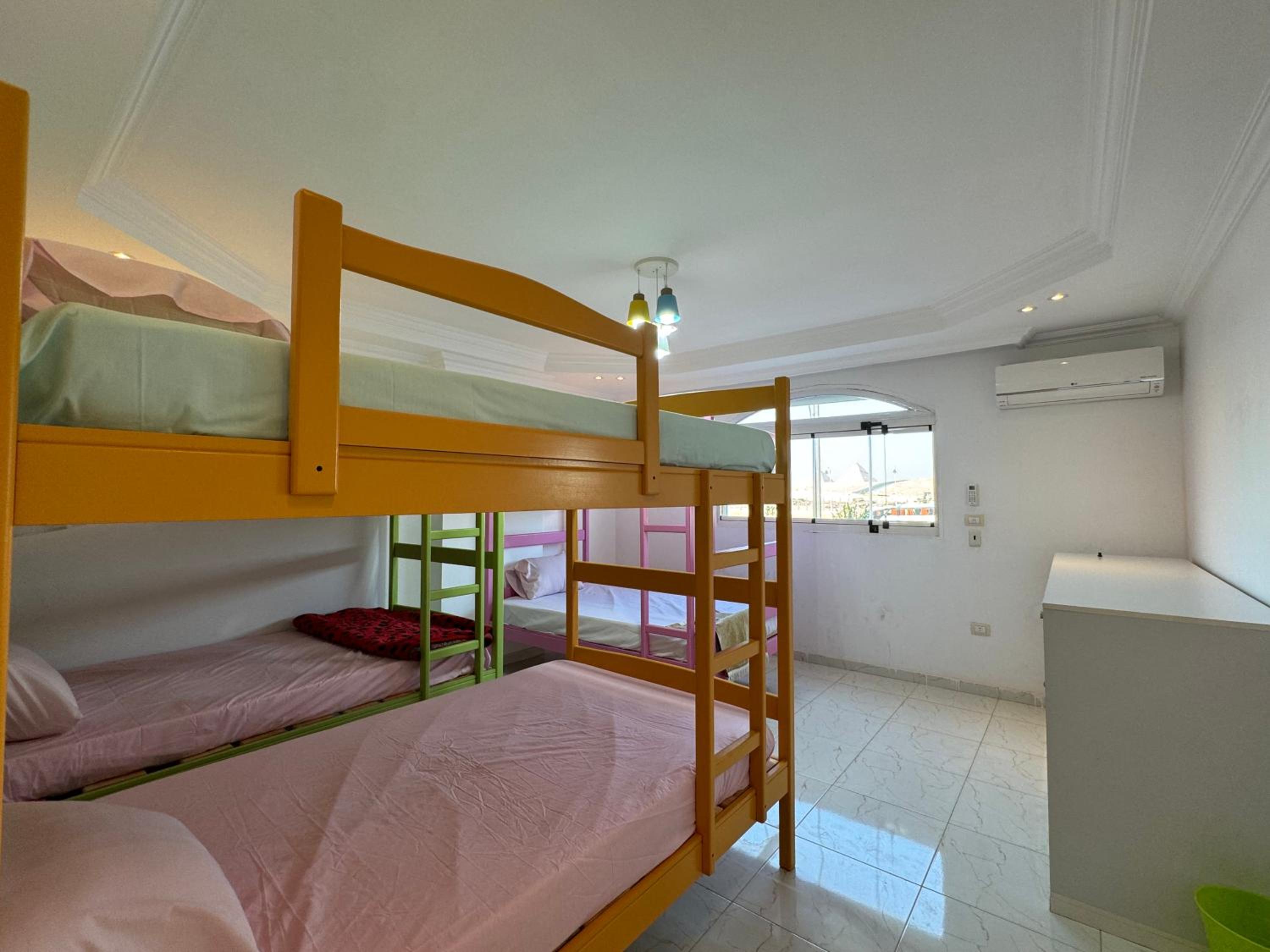 Grand Pyramids Hostel
