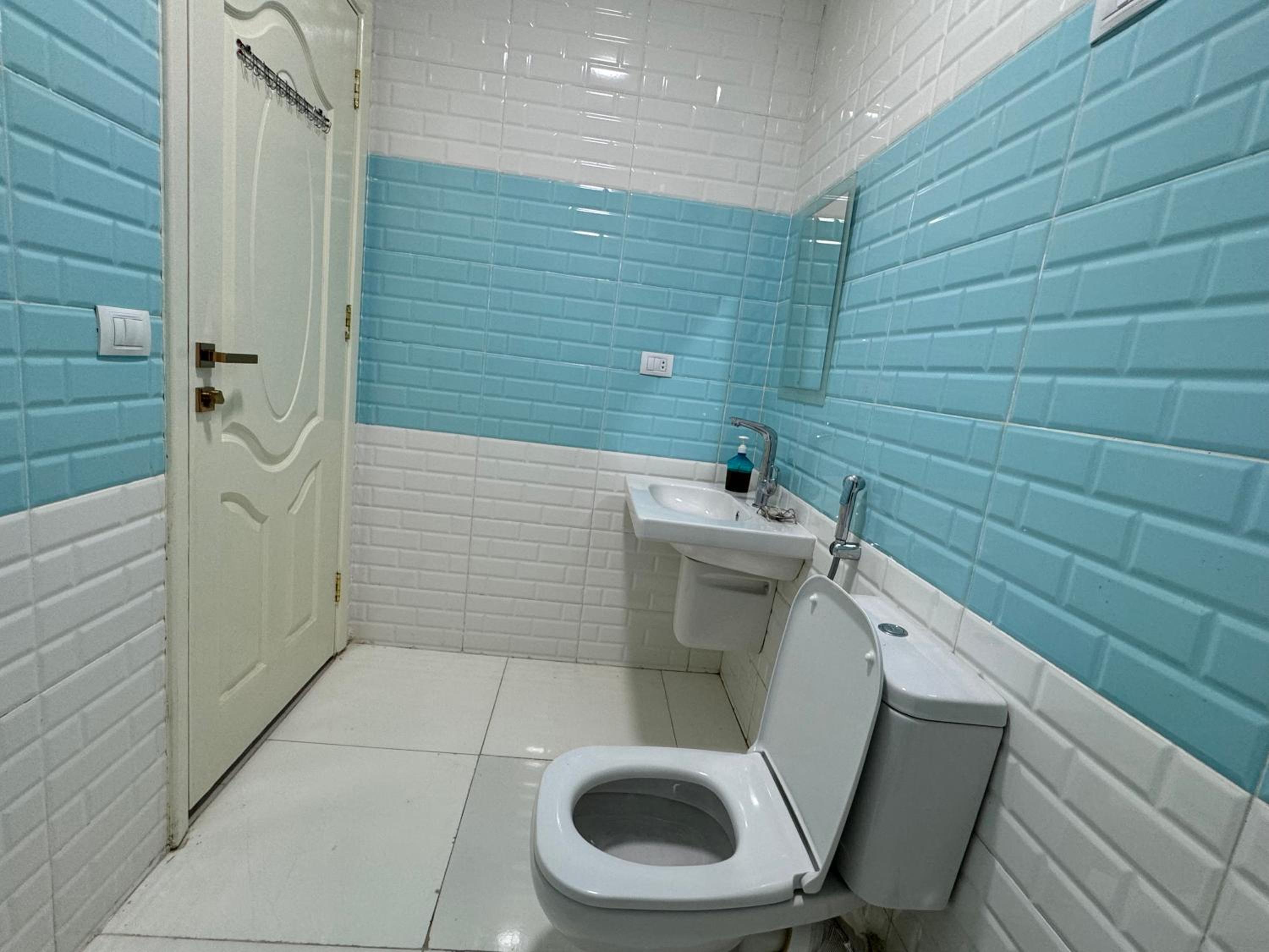 Grand Pyramids Hostel