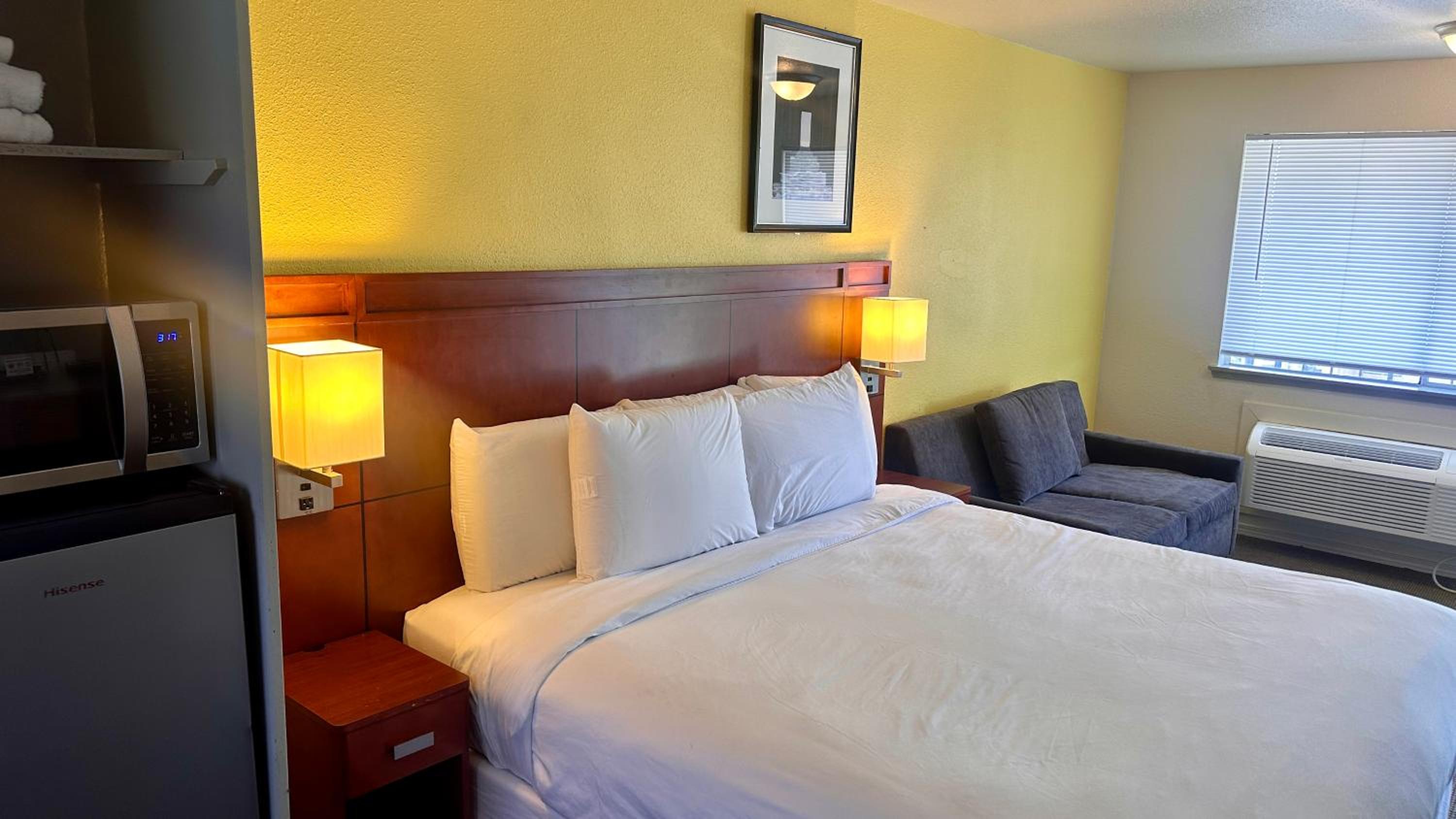 Moses Lake Vacations - Lakeshore Inn Water Front - Property Image 24