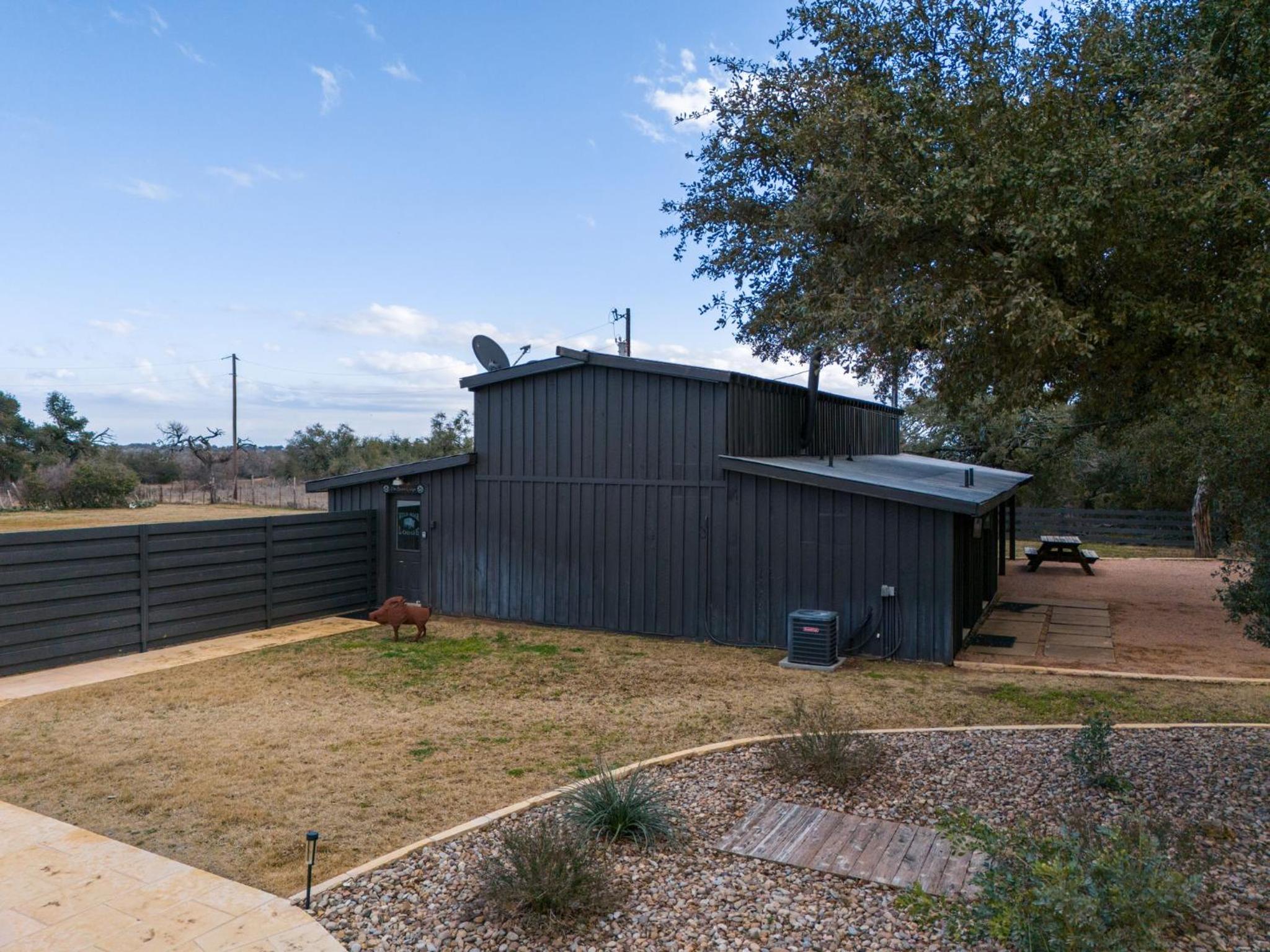 Willow Sky Ranch - The Boar's Lodge