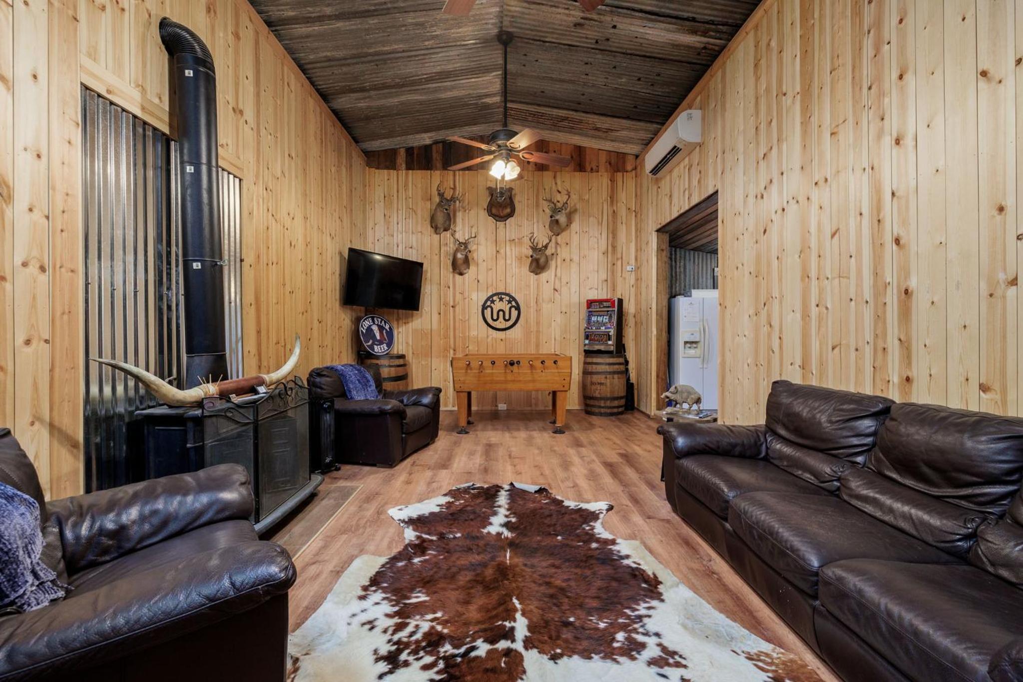 Willow Sky Ranch - The Boar's Lodge
