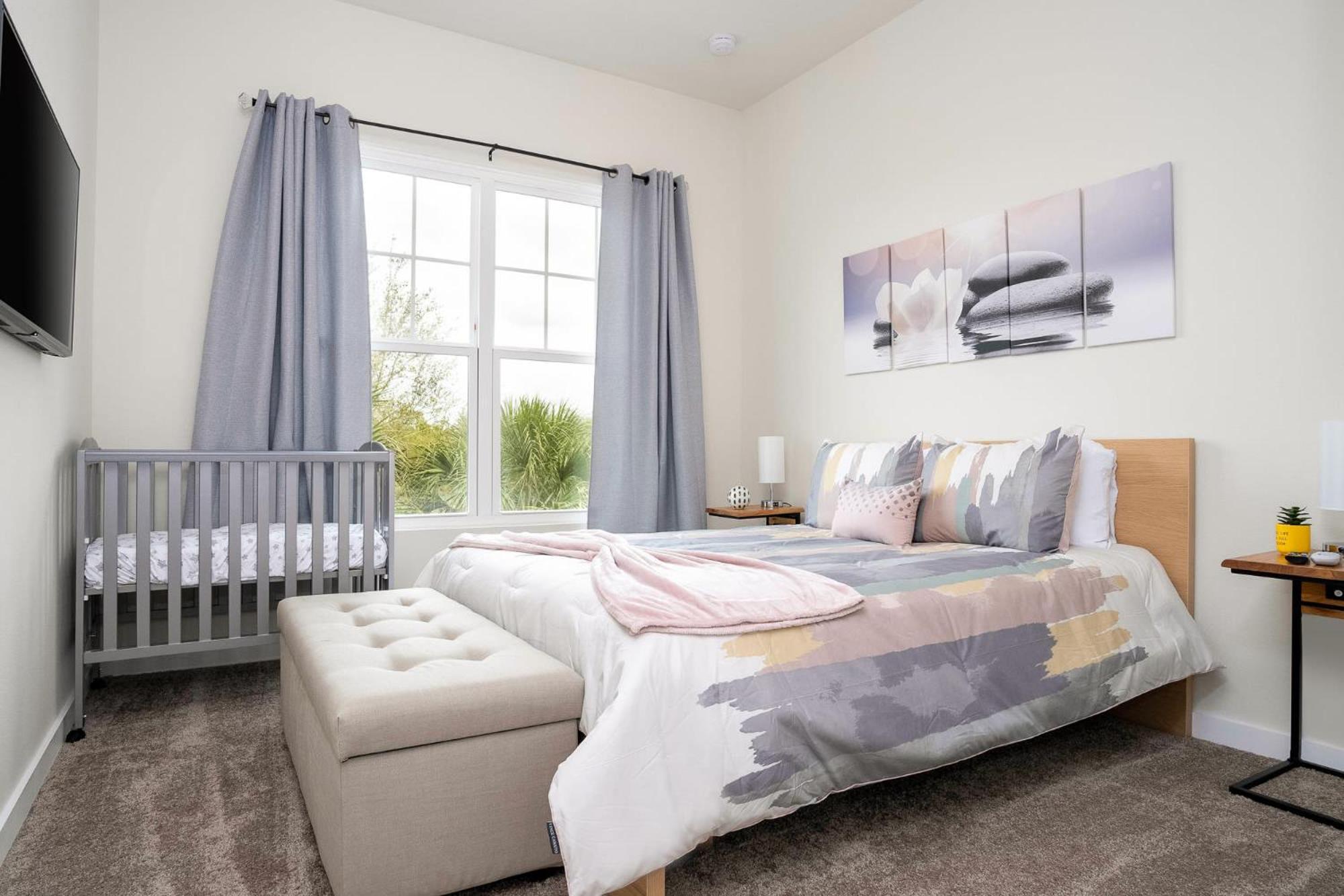 Upstay - Mickey Mouse House w Resort Access
