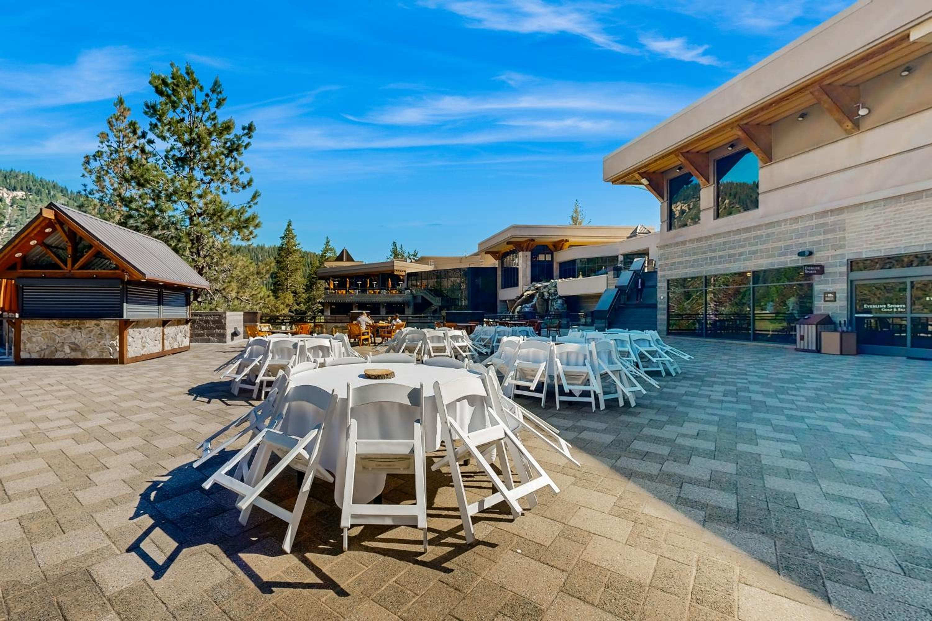 1BR Condo with Resort Amenities Ski-InandSki-Out!