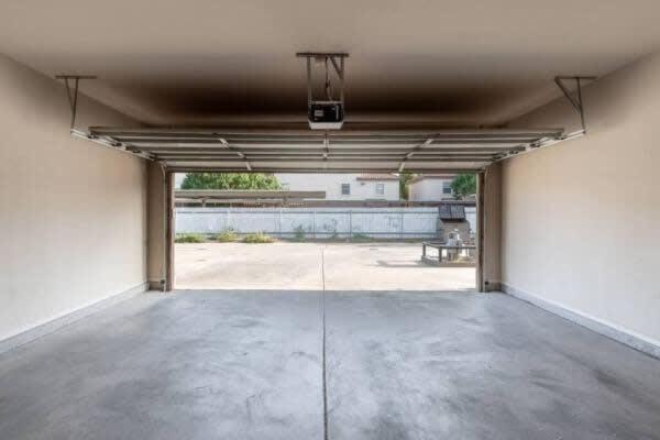 Overton Opulence - 3BR 3BA - Close to Tech view 5