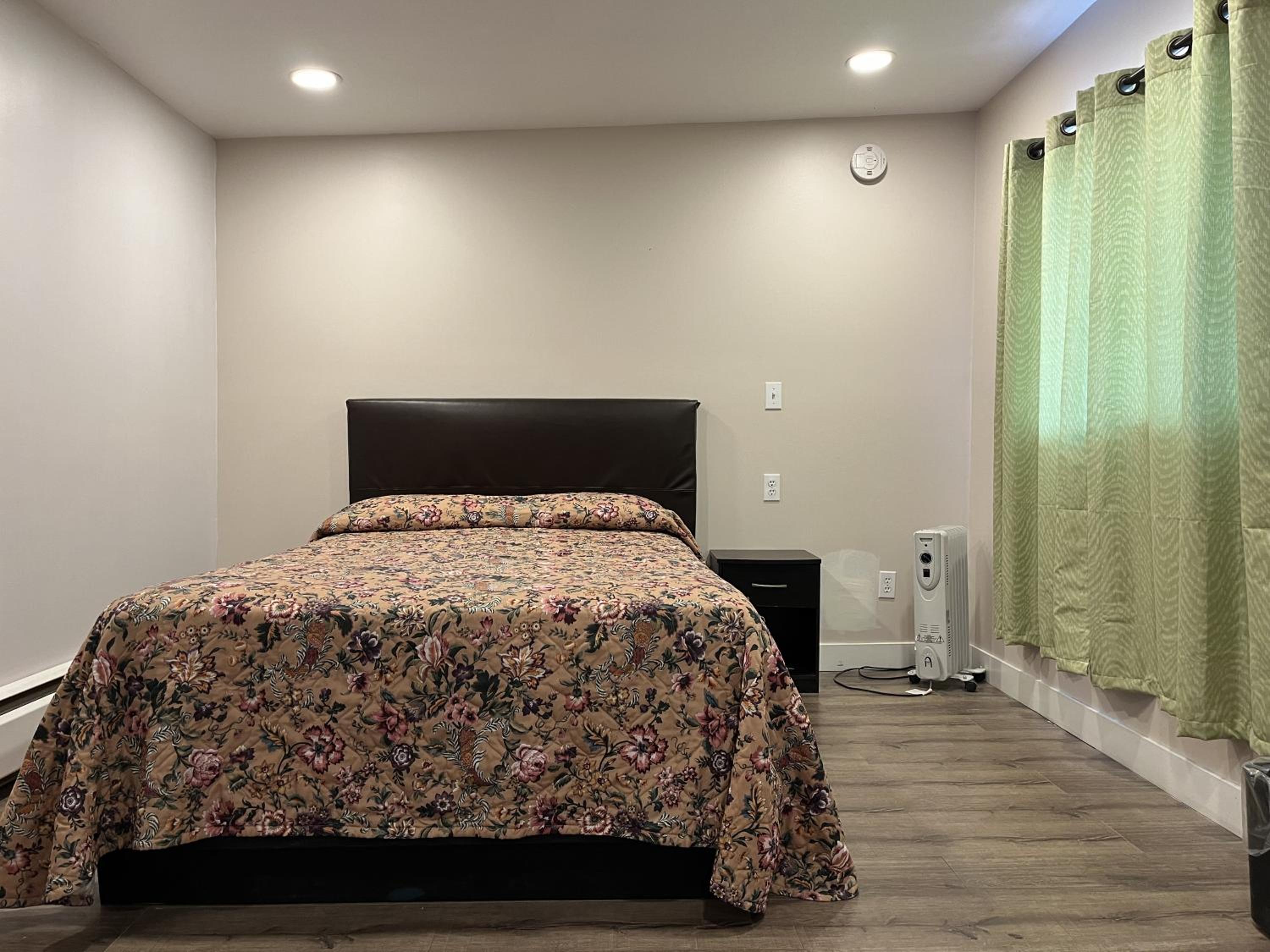 Kluane Park Inn