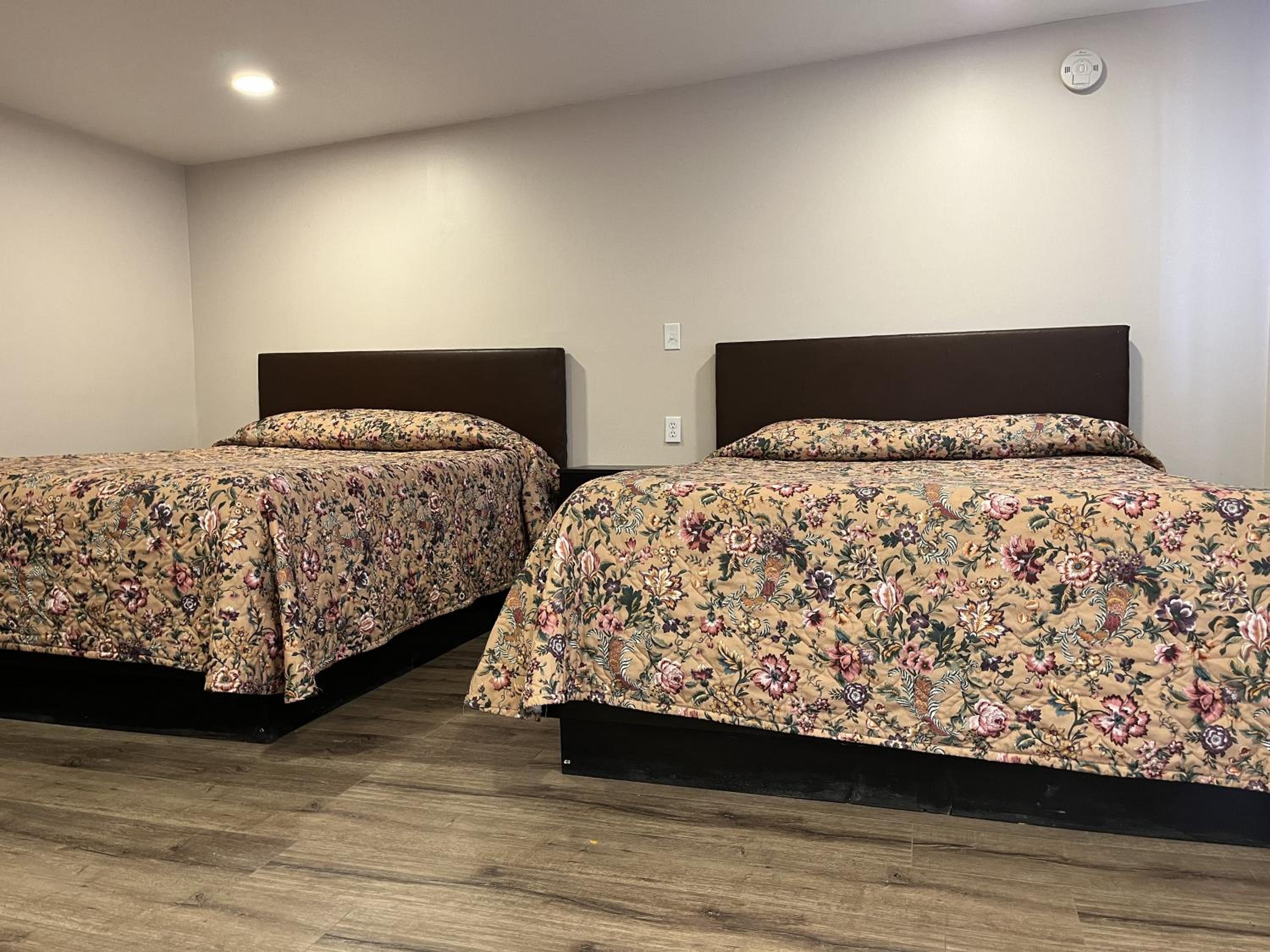 Kluane Park Inn