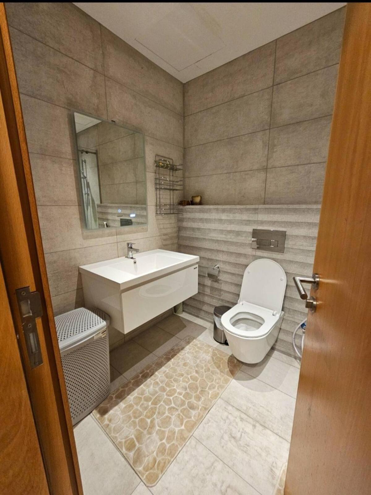 Luxury Studio DAMAC TOWER - 1 BEDROOM -JORDAN view 4