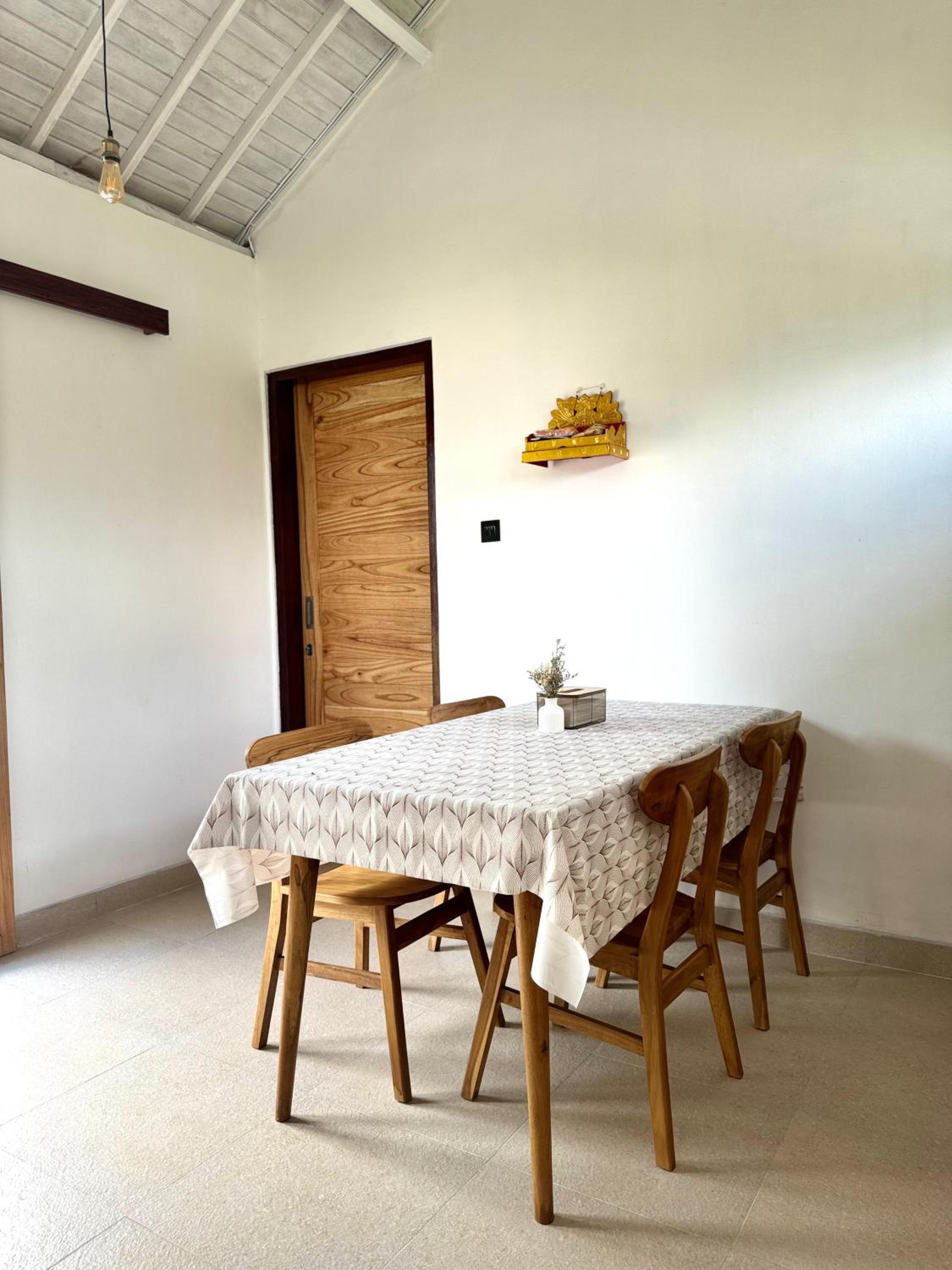 Ginastrohom Villa