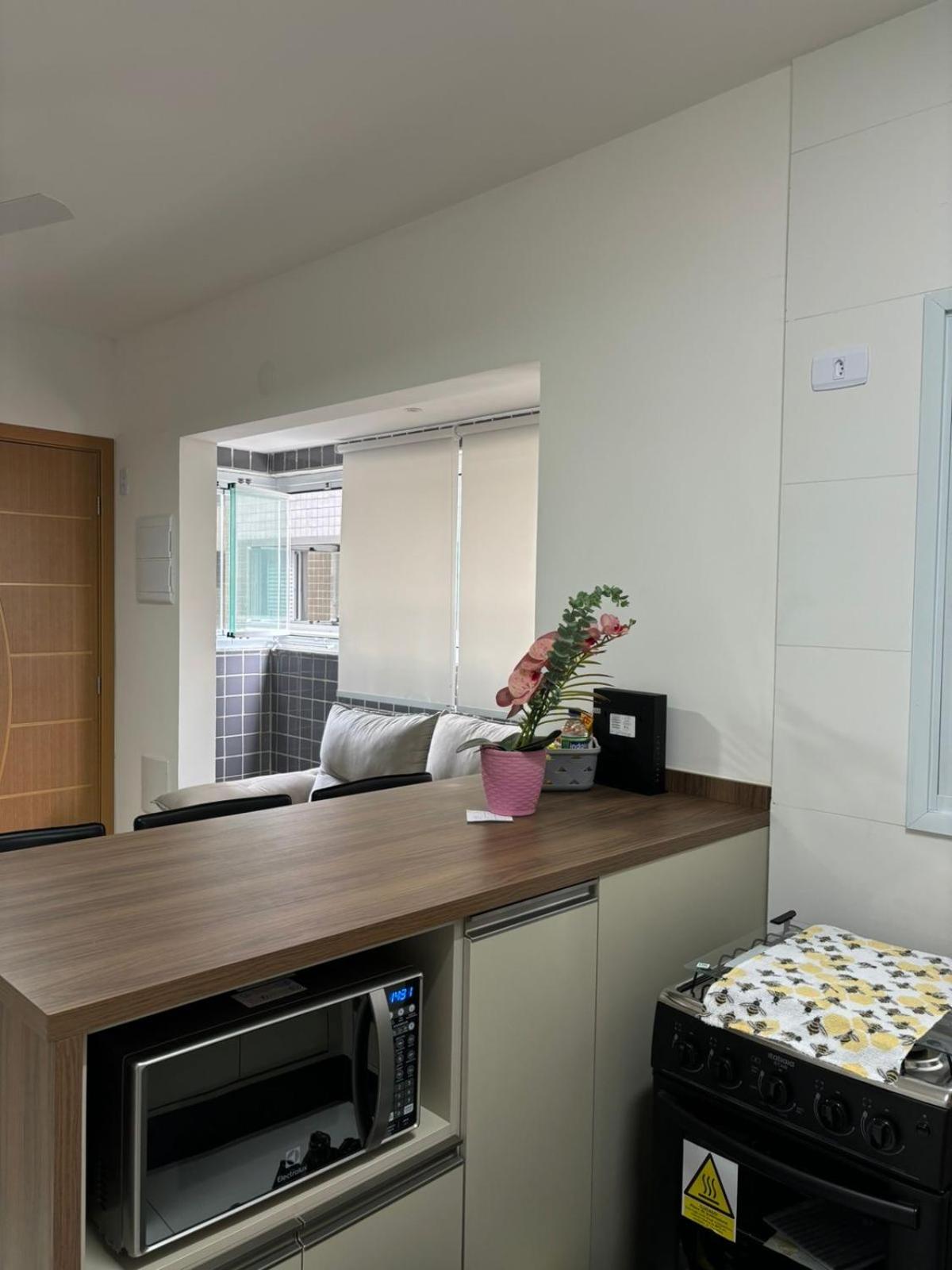 Novo Apto Canto do Forte, Rua Praia Vista Montanha, com Wi Fi, HomeBeach10, 01 Vaga de Garagem, Melhores Restaurantes ao lado