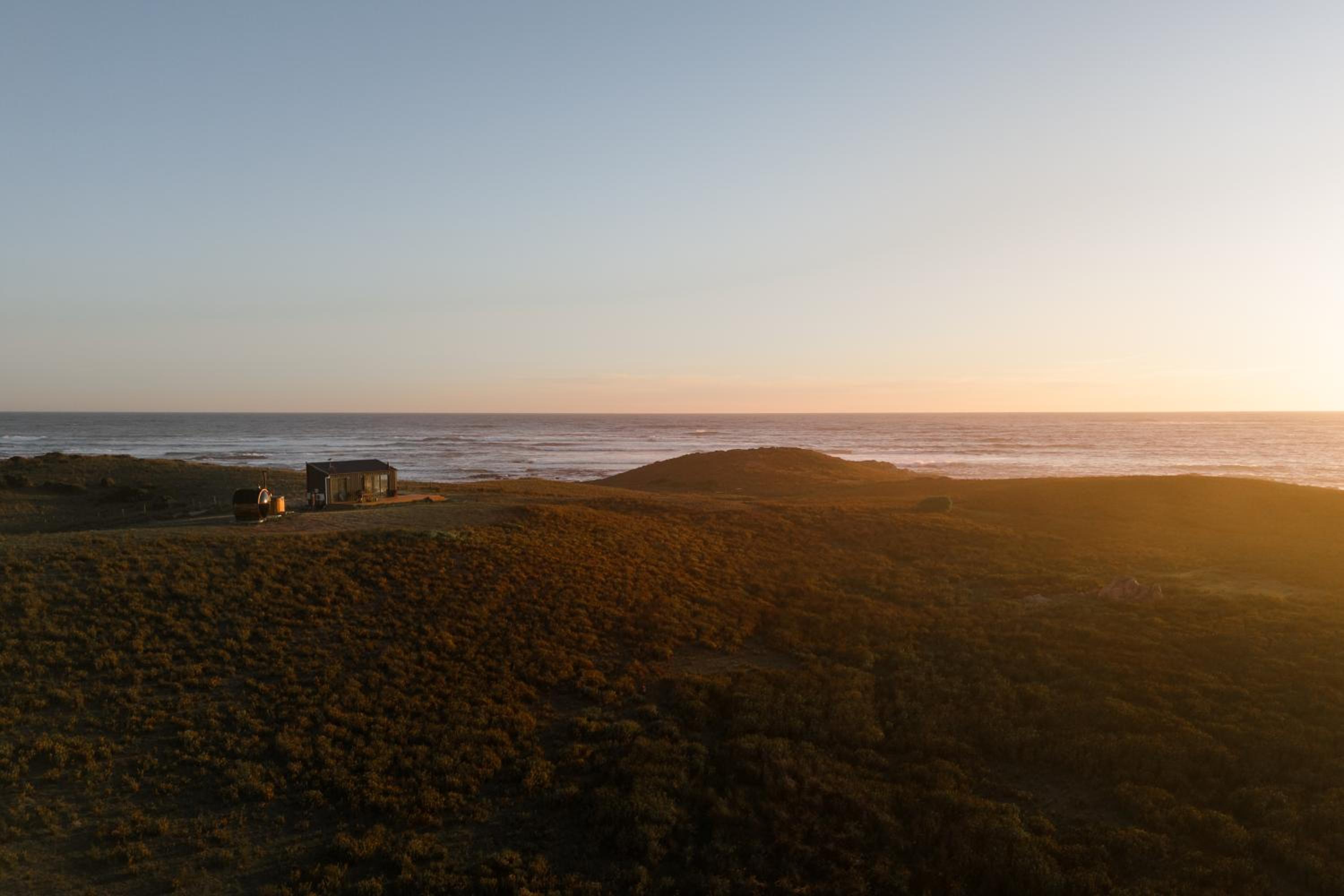 Red Rock Hut, King Island