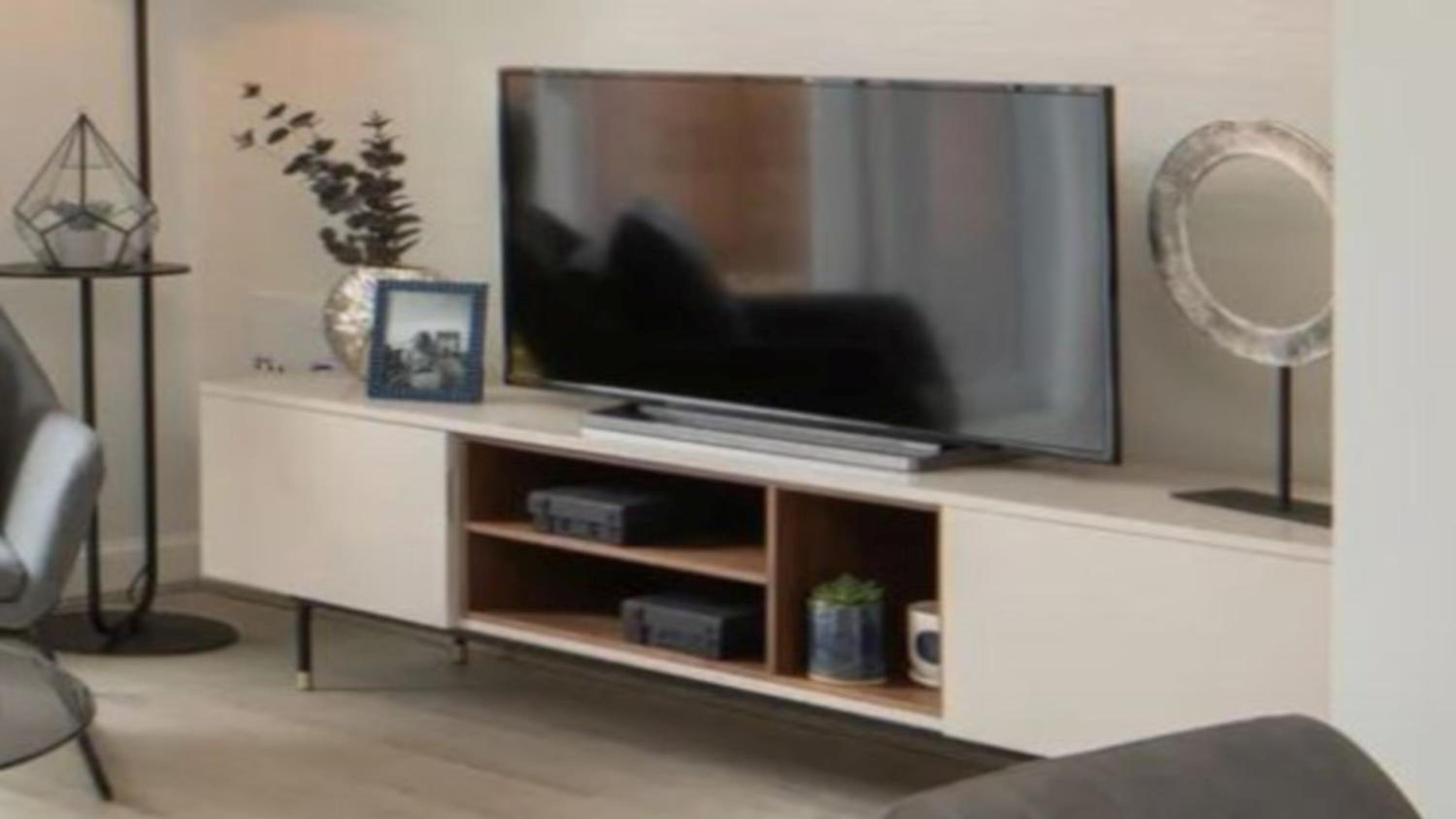 Oakley Central London Apartment
