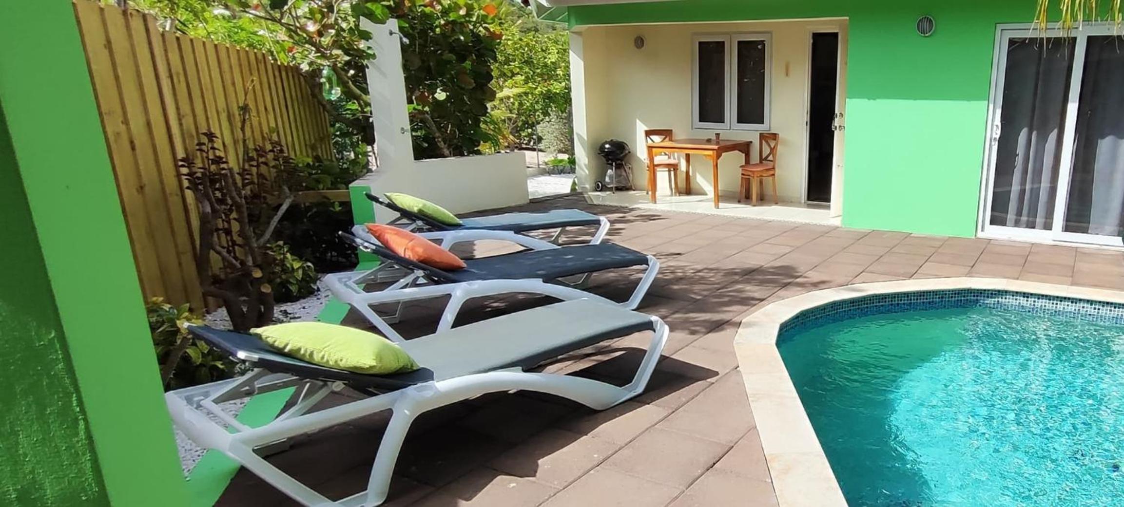 CAS IGUANA - Curacao - Villapark Fontein - Ferienhaus mit Pool