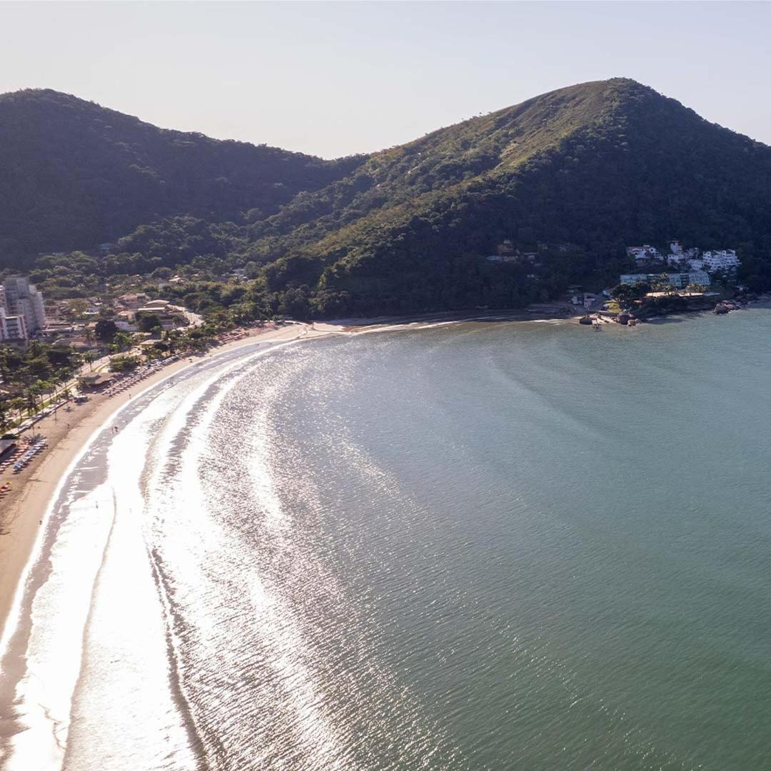 Maravilhoso apto à beira-mar