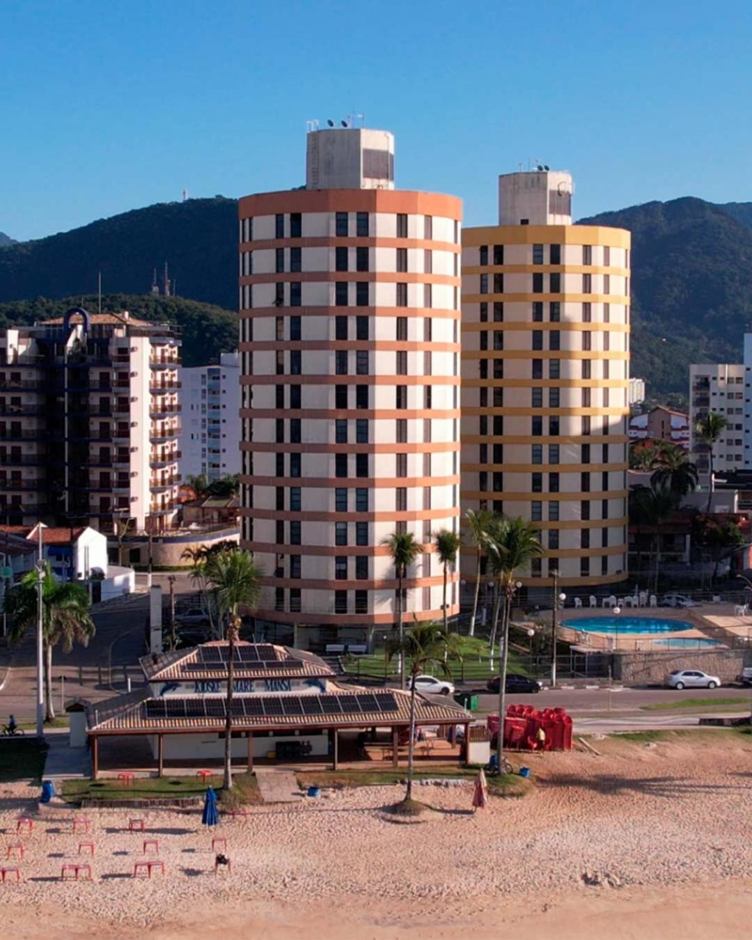 Maravilhoso apto à beira-mar