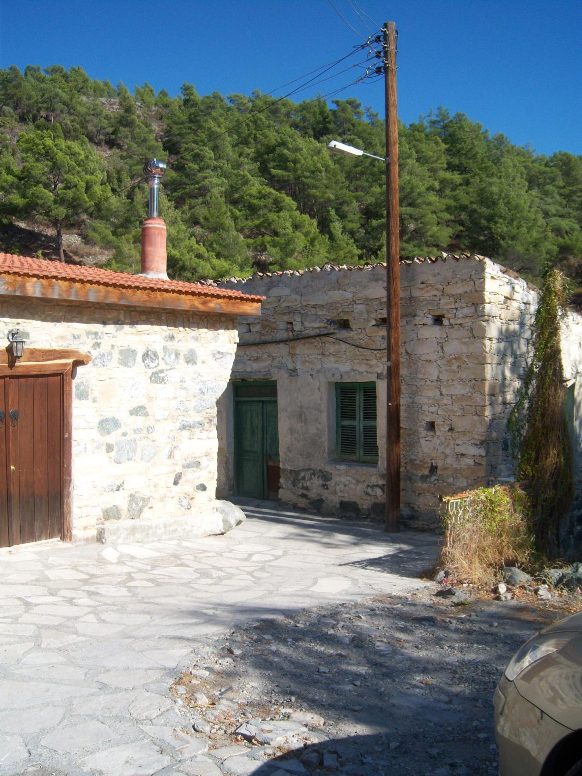 Eleni's Cottage
