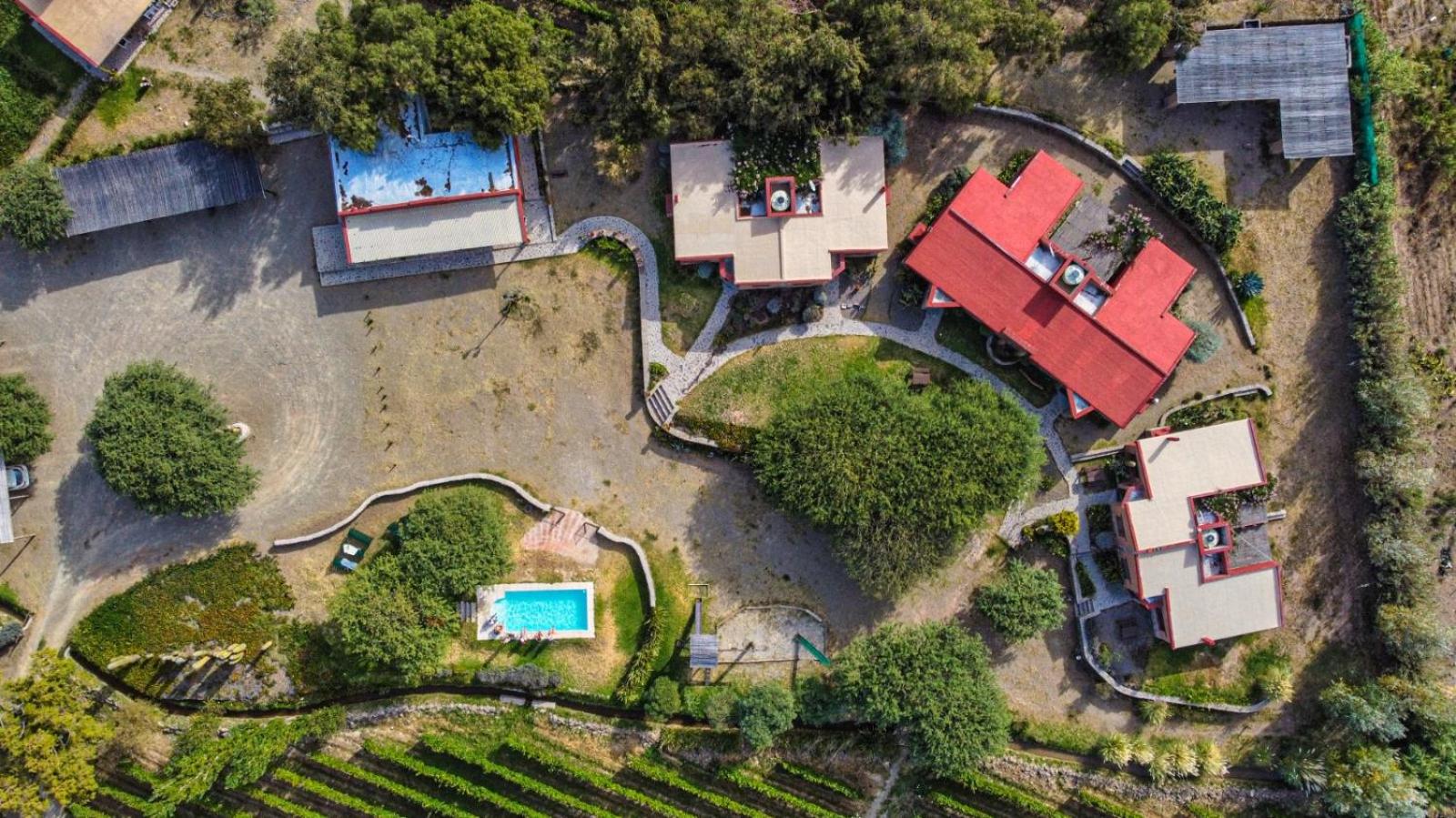 Miraluna Bodega Boutique