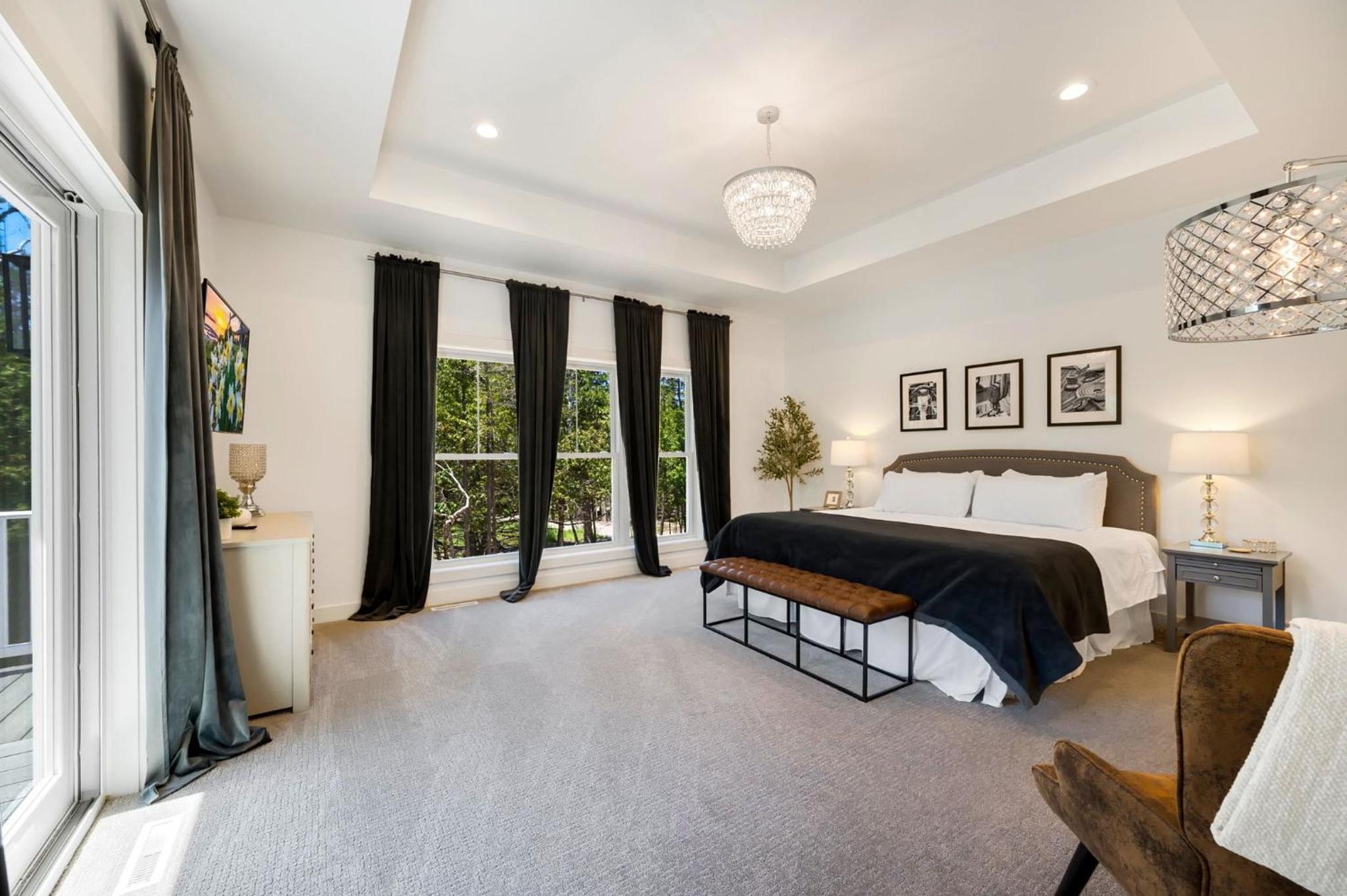 Luxury Retreat with Hot Tub The Ephraim House view 5