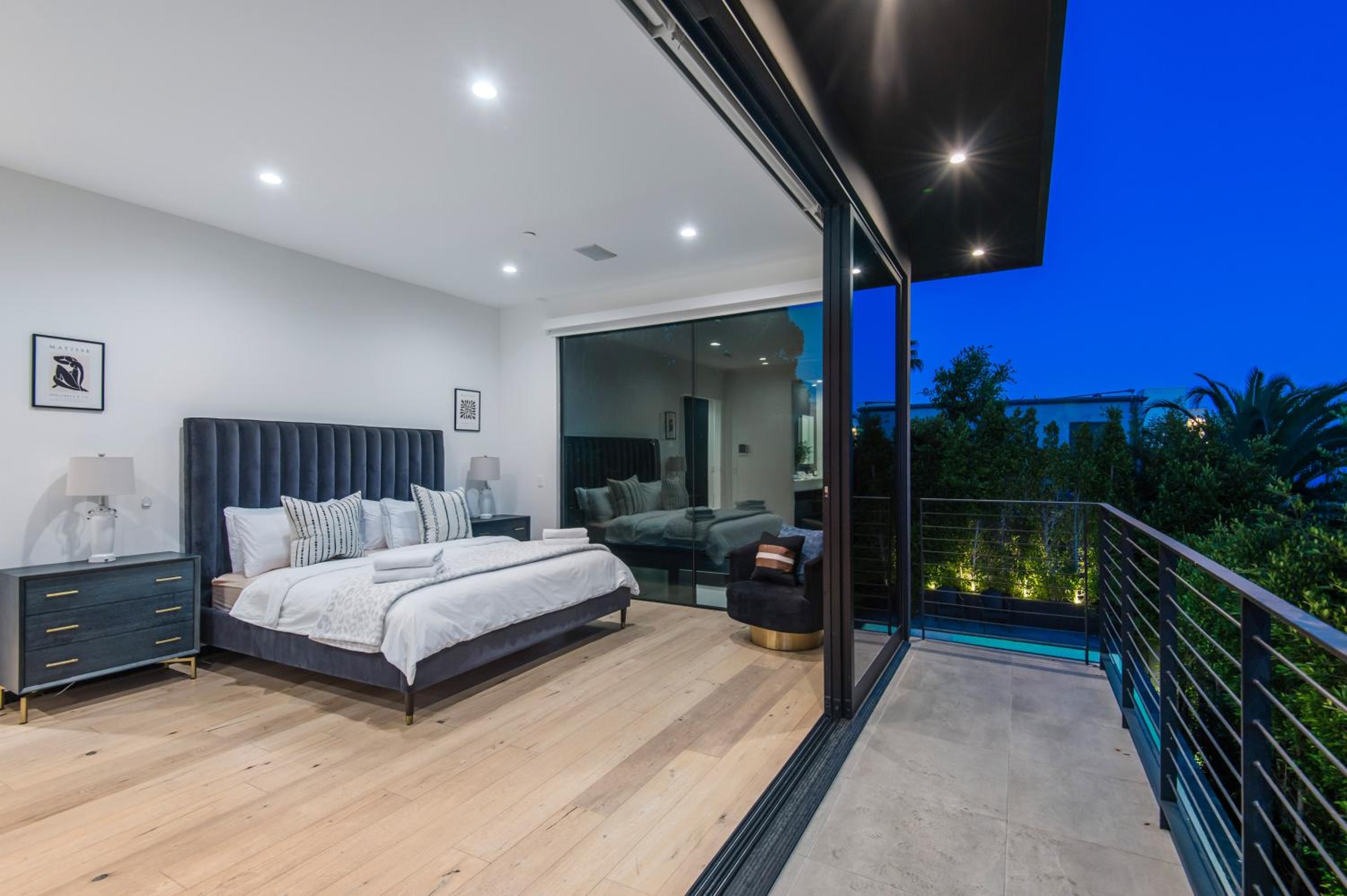 West Hollywood Luxury Villa with Views