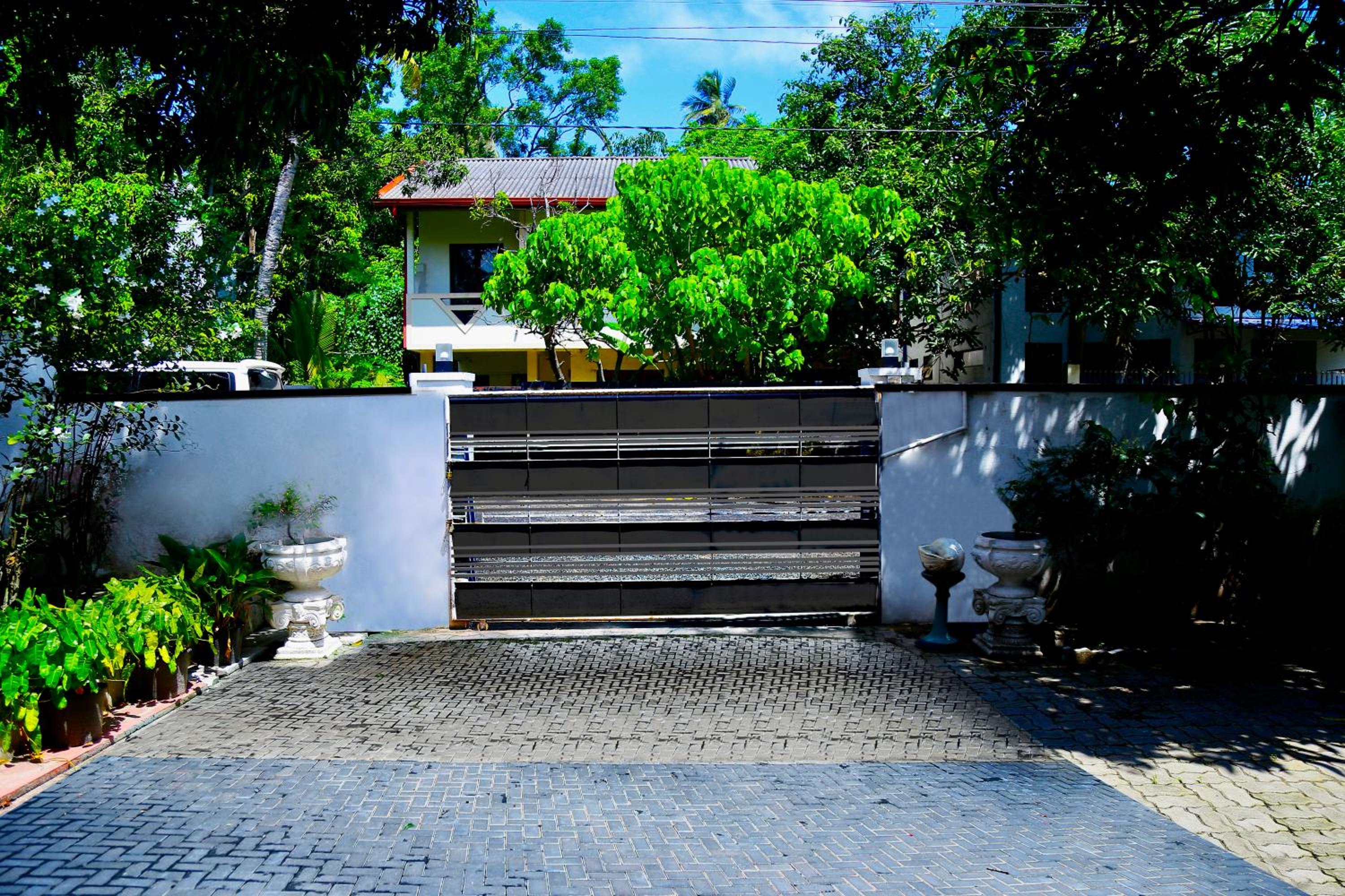 Photo 9