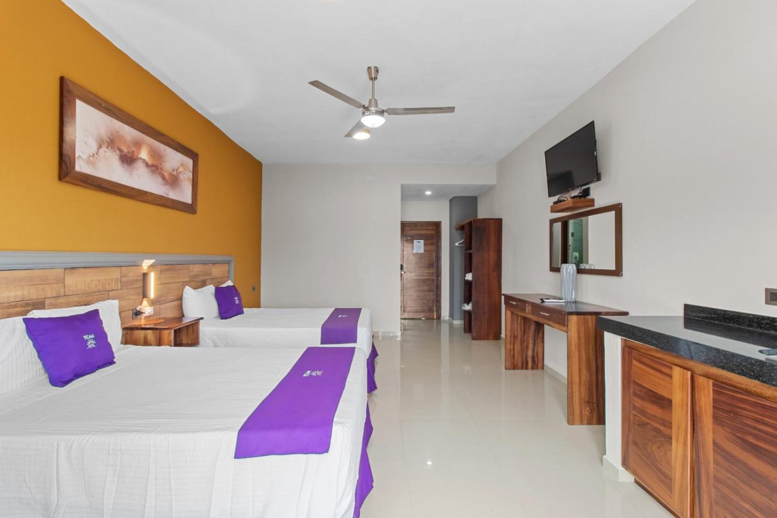 Hotel Yeah Rincón de Guayabitos
