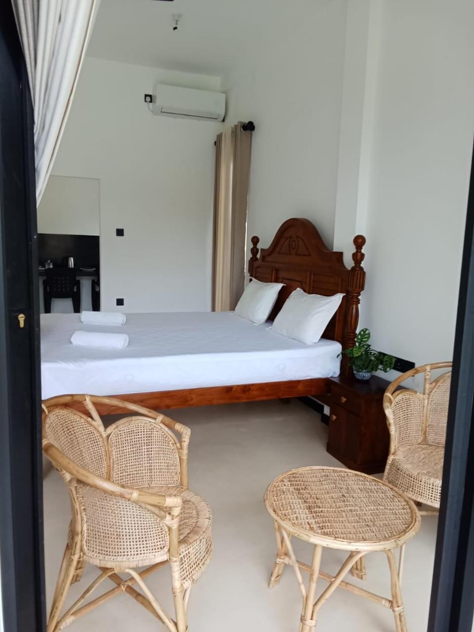 Madushan Garden & Villa view 5