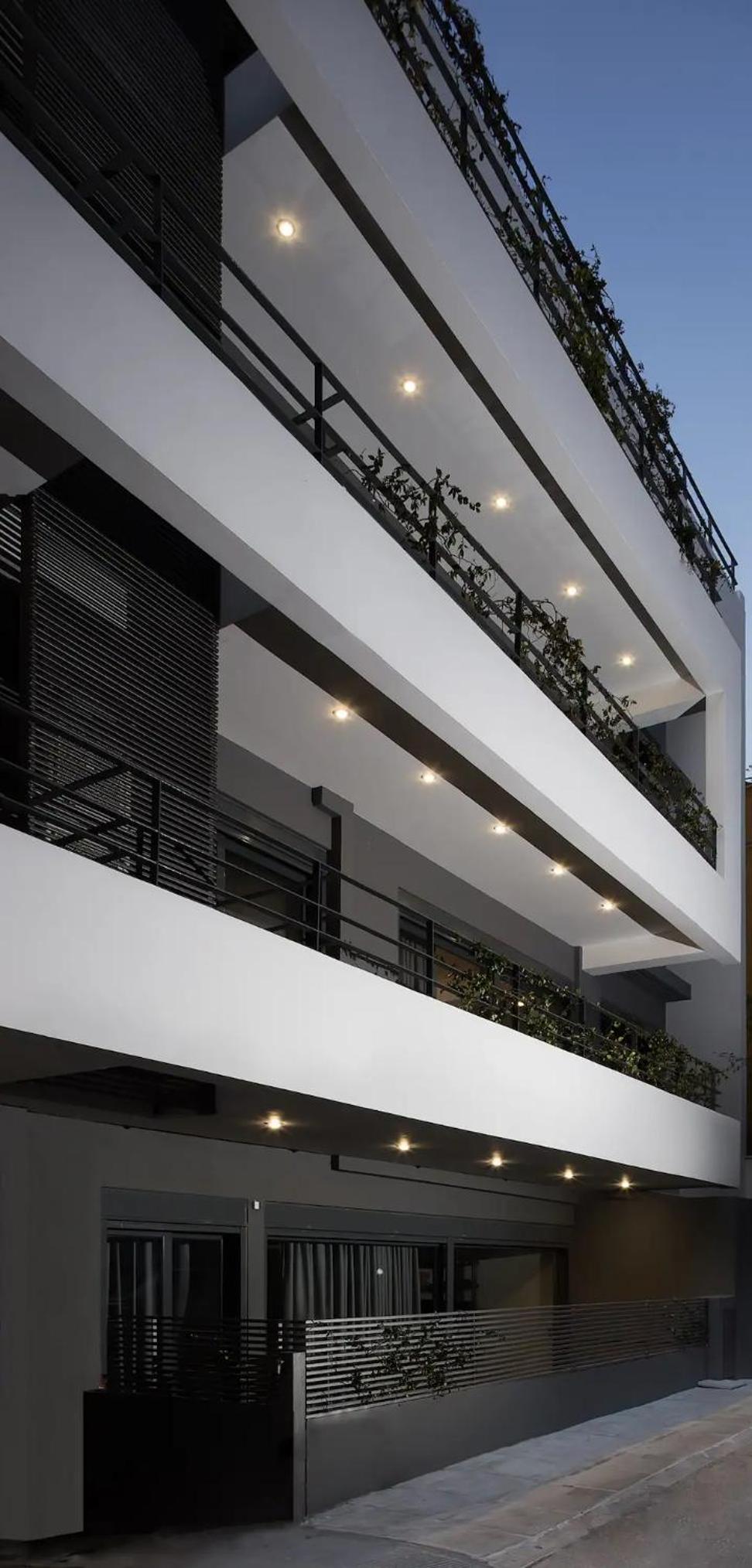 Elysium Boutique Central