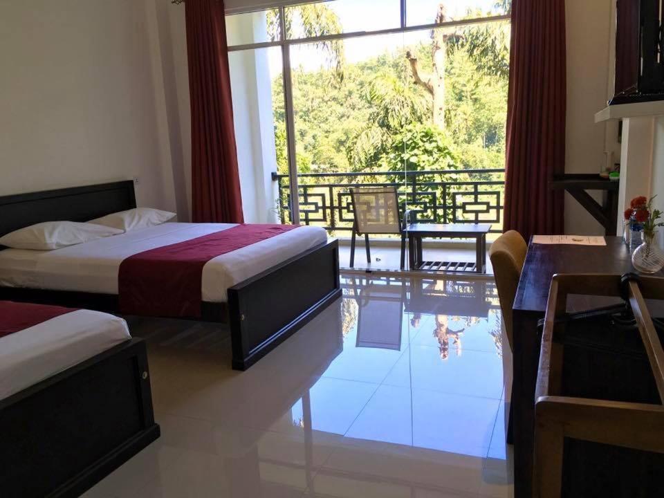 Kandy Rivers Edge Nature Resort view 4