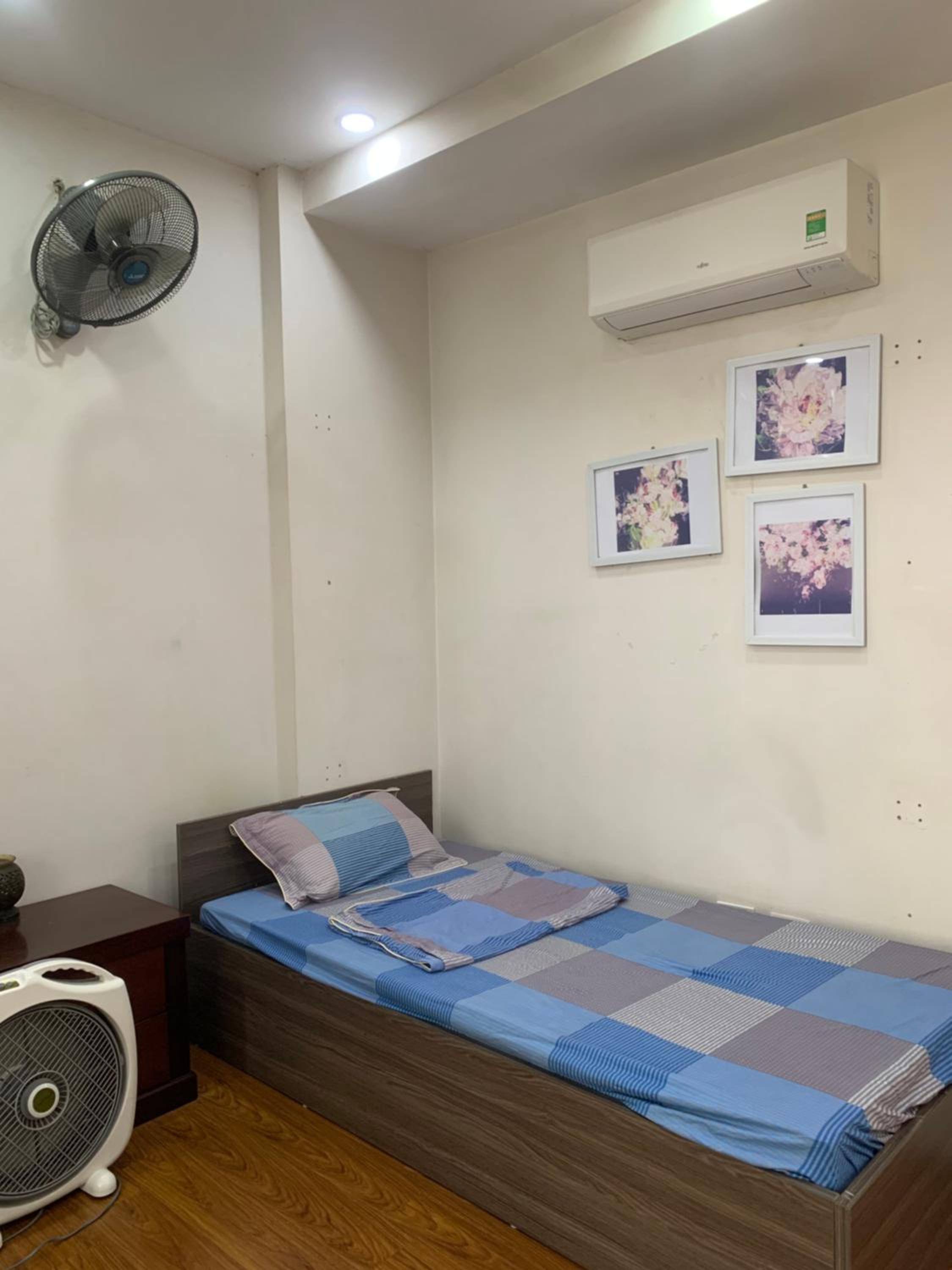 Flower Hostel