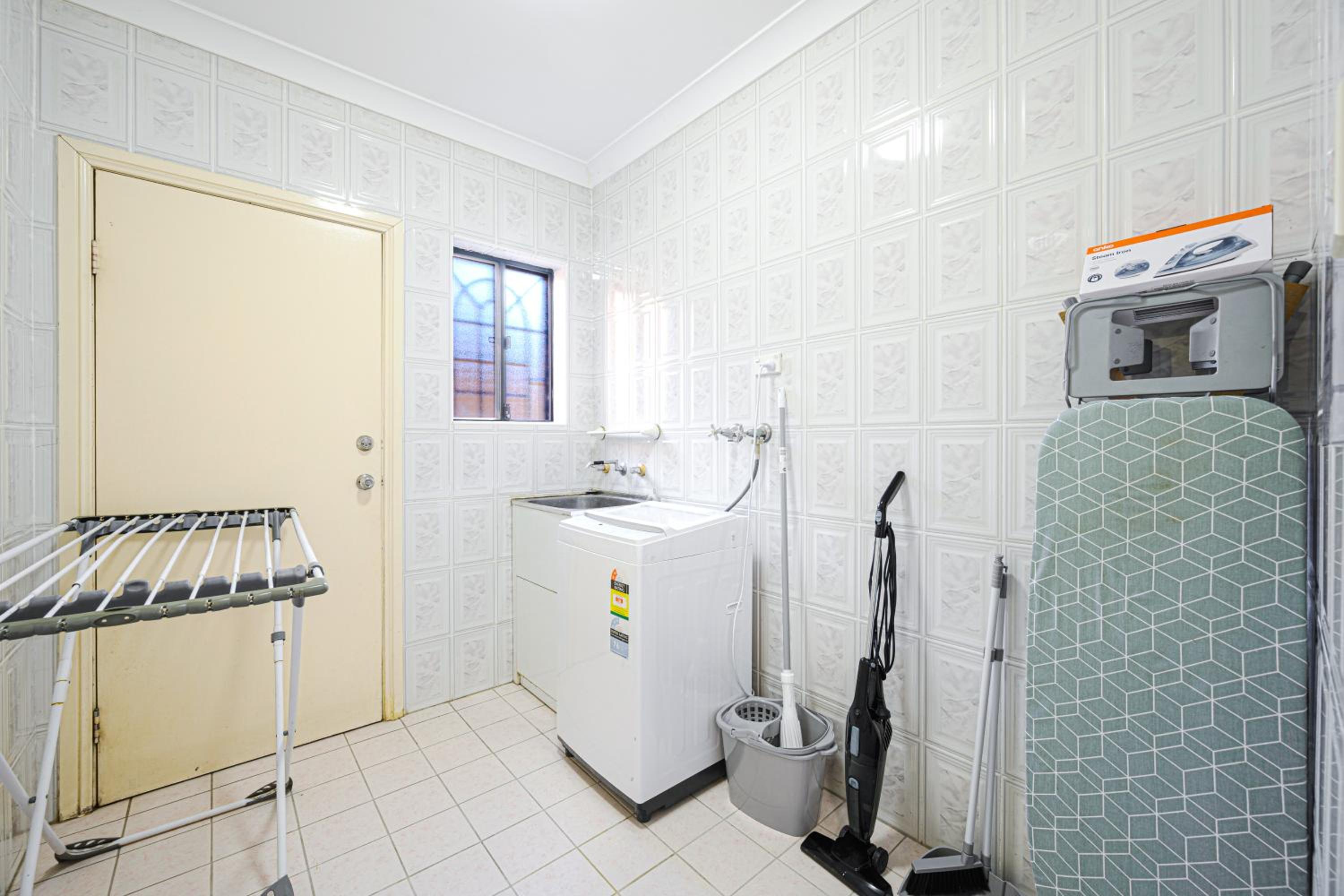 Hurstville Centre 2-level Large House