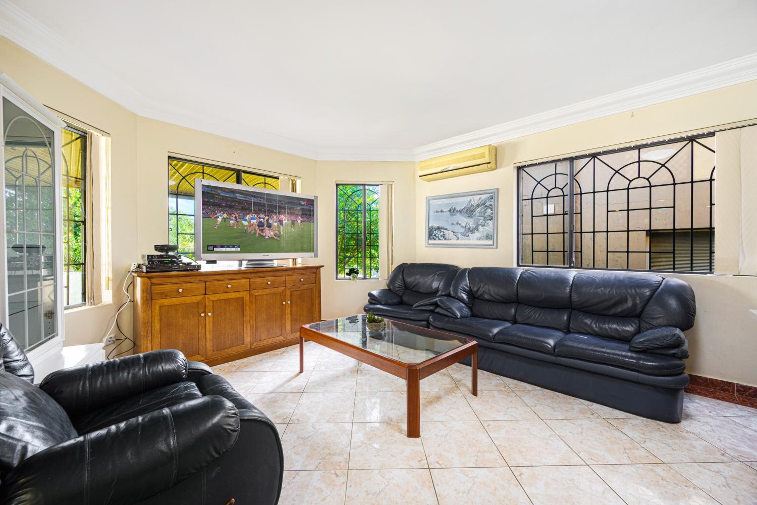Hurstville Centre 2-level Large House