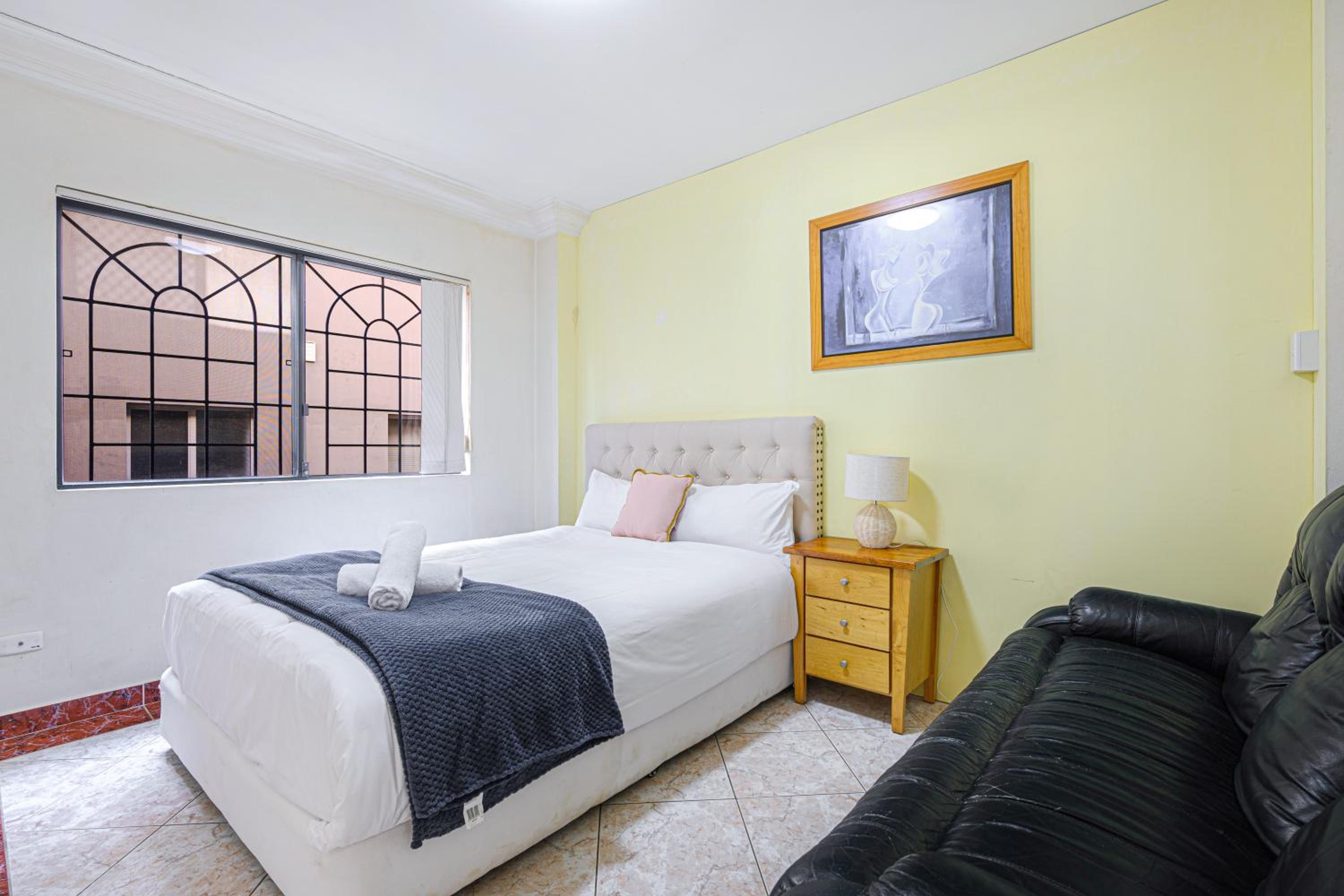 Hurstville Centre 2-level Large House