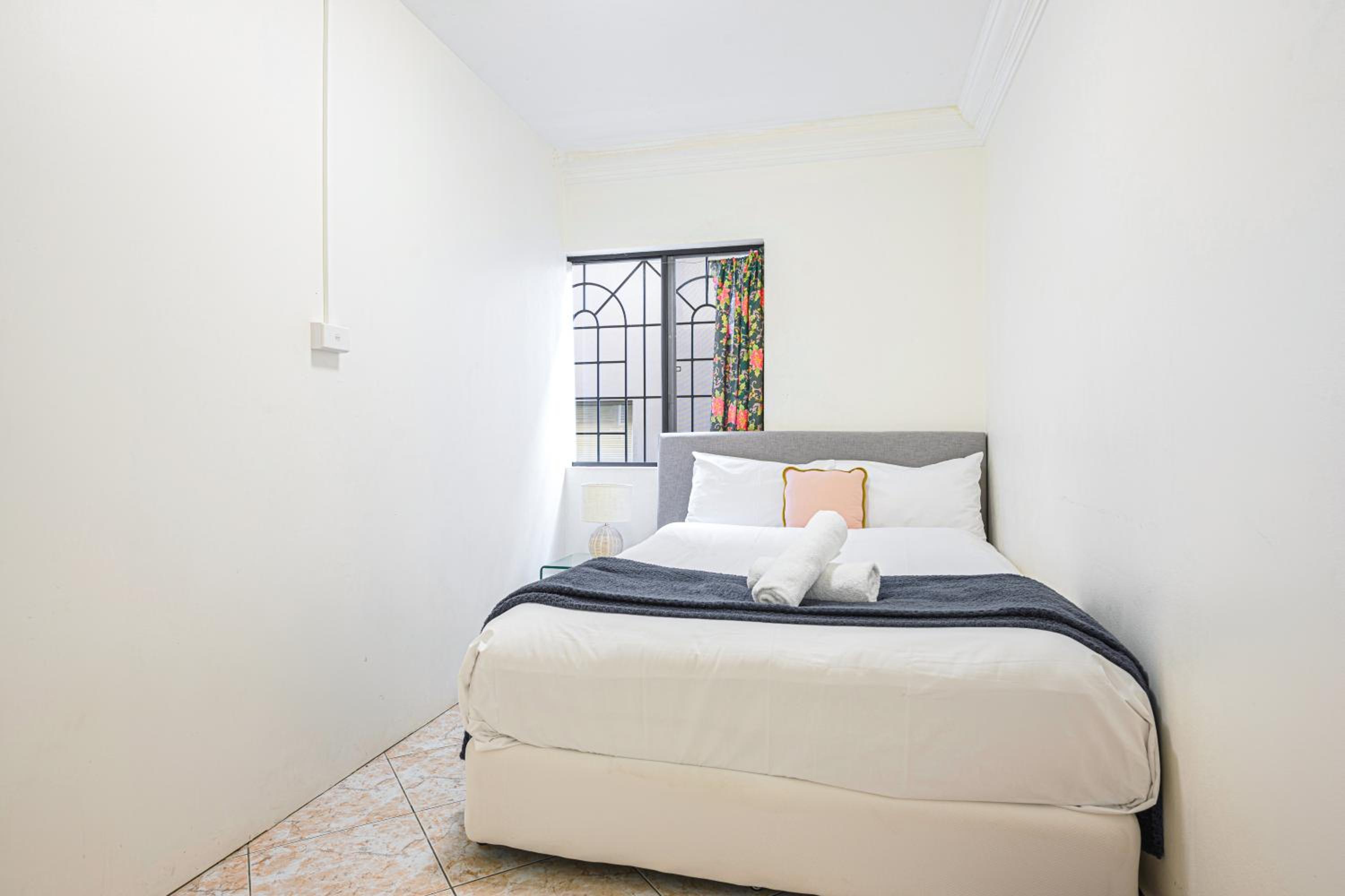 Hurstville Centre 2-level Large House