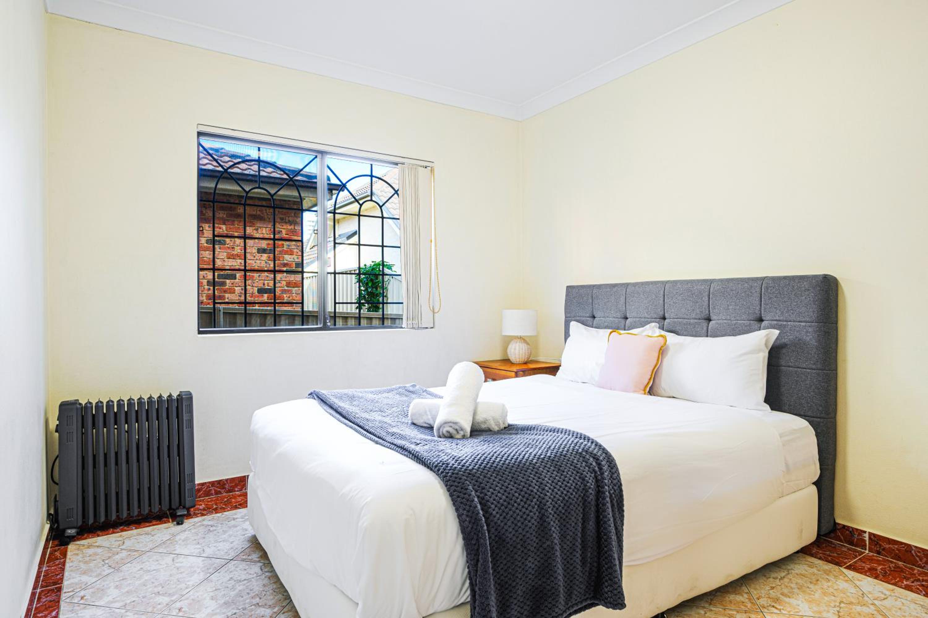 Hurstville Centre 2-level Large House